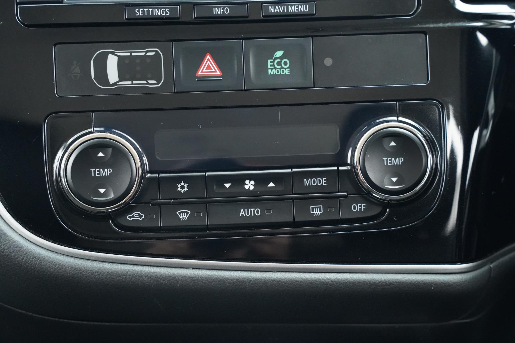 Mitsubishi Outlander 2.4 4WD PHEV G