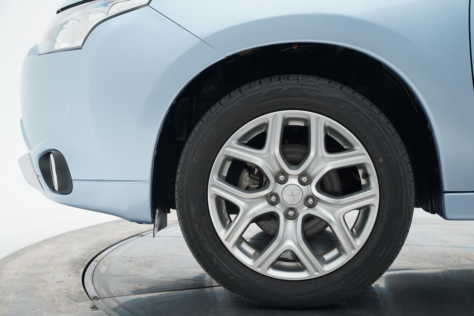Mitsubishi Outlander 2.4 4WD PHEV G