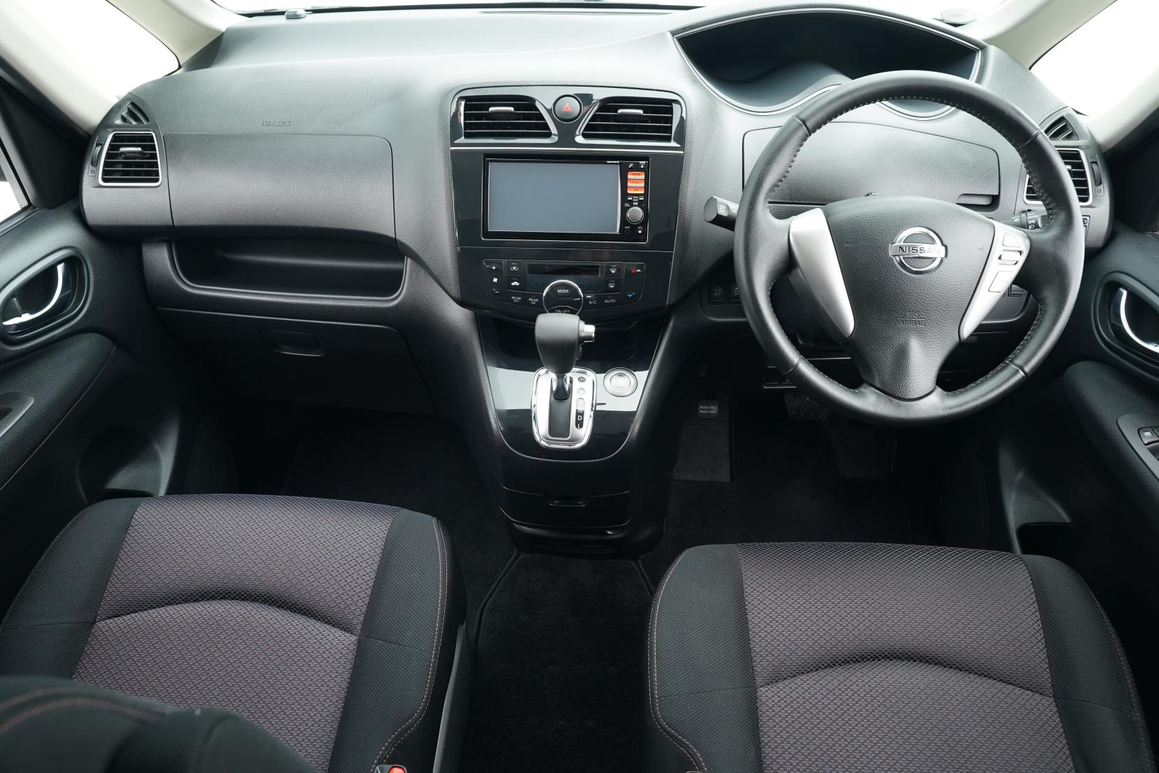 Nissan Serena 2.0 Hybrid HighwayStar G