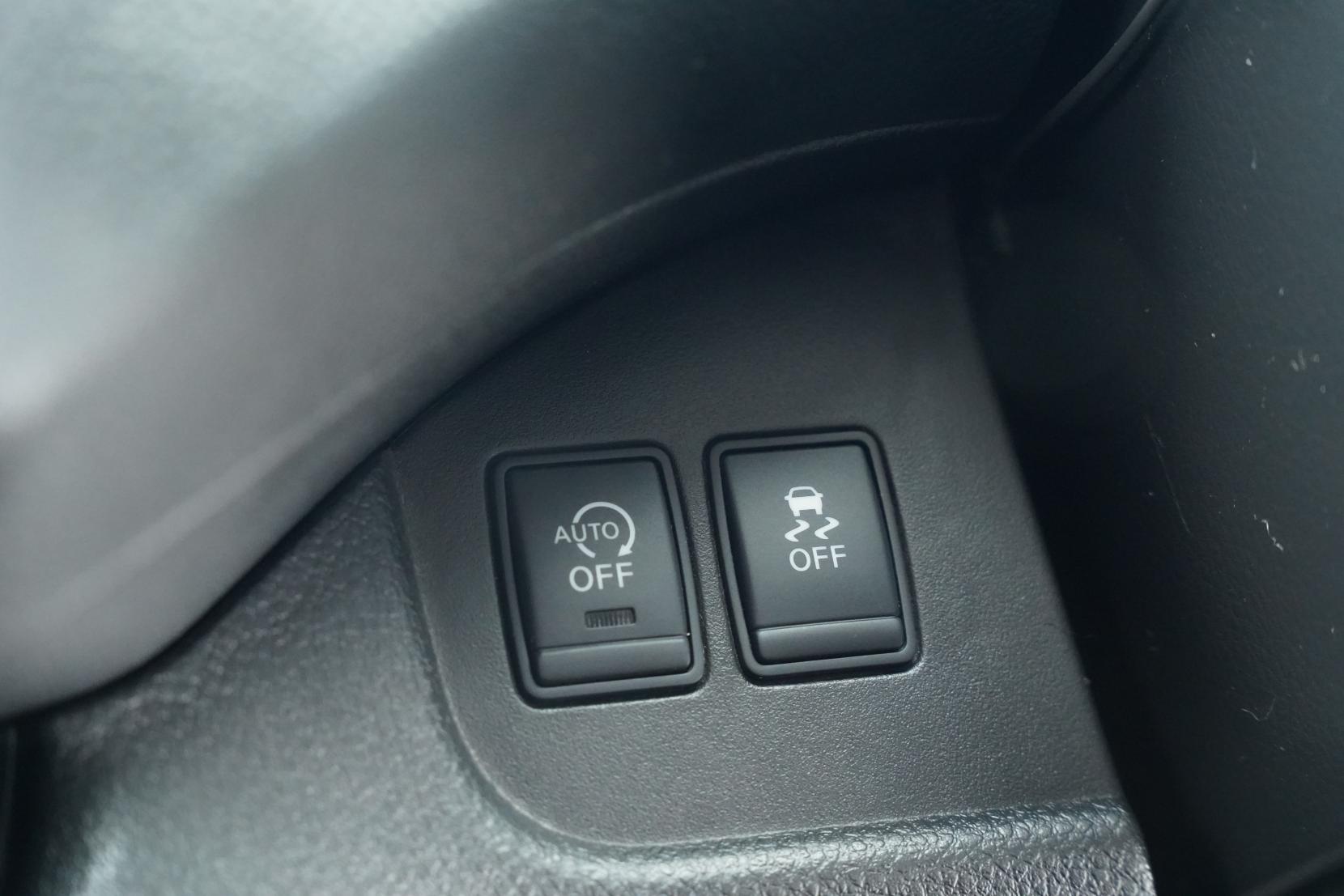 Nissan Serena 2.0 Hybrid HighwayStar G