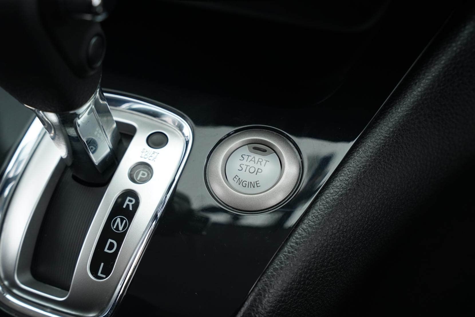 Nissan Serena 2.0 Hybrid HighwayStar G