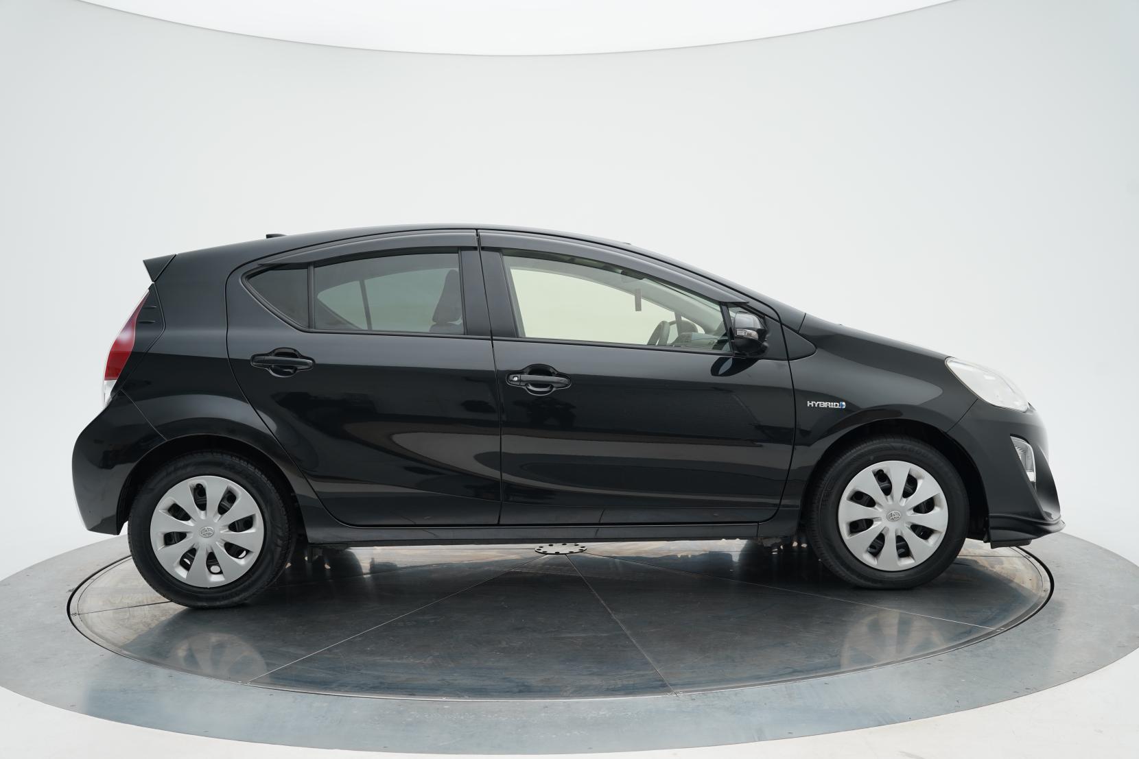 Toyota Aqua 1.5 S Facelift Push Start
