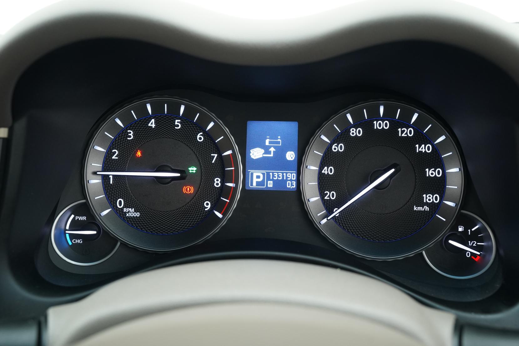 Nissan Fuga 3.5 Hybrid