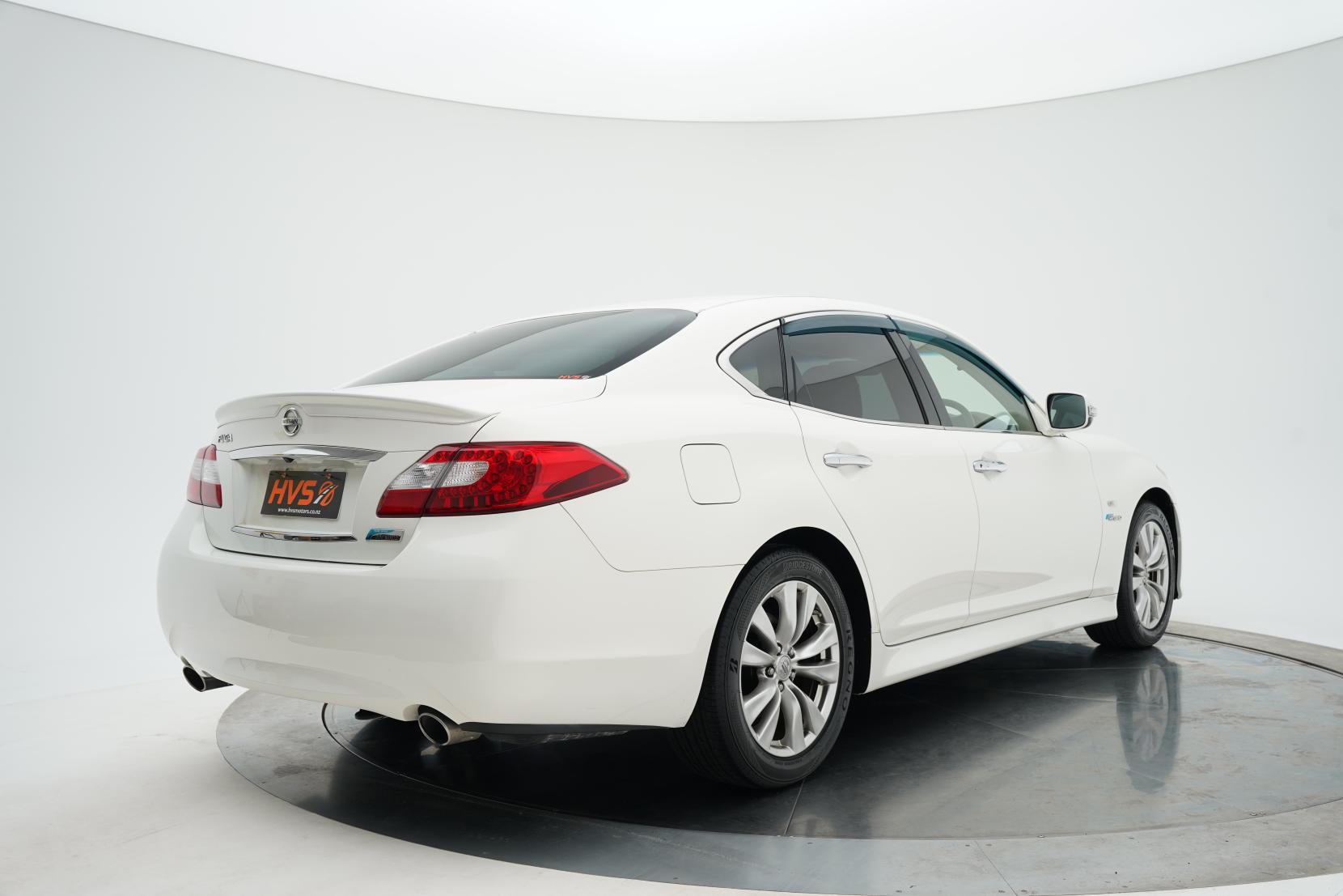 Nissan Fuga 3.5 Hybrid