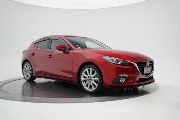 Mazda Axela 2.0 SPORT 20S TOURING