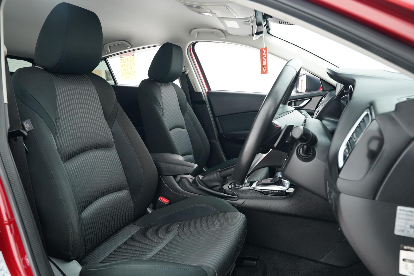 Mazda Axela 2.0 SPORT 20S TOURING