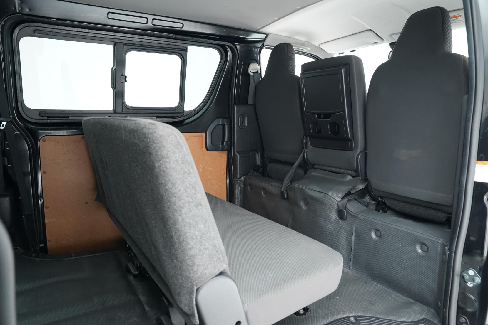 Toyota Hiace 2.8 2.8TD 5 Door GL 6 Seater