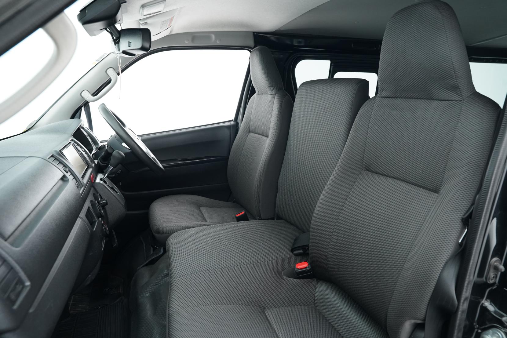 Toyota Hiace 2.8 2.8TD 5 Door GL 6 Seater