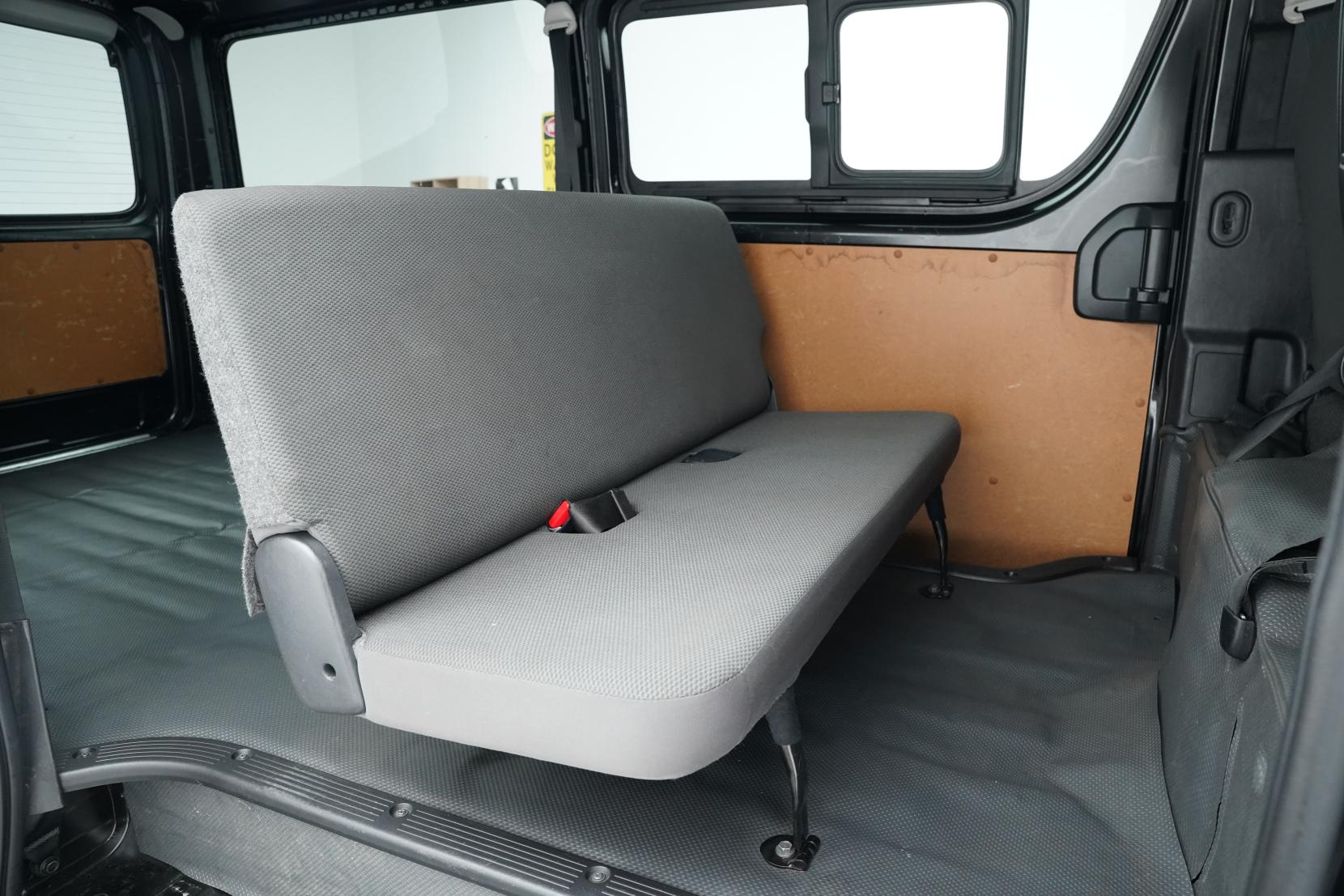 Toyota Hiace 2.8 2.8TD 5 Door GL 6 Seater