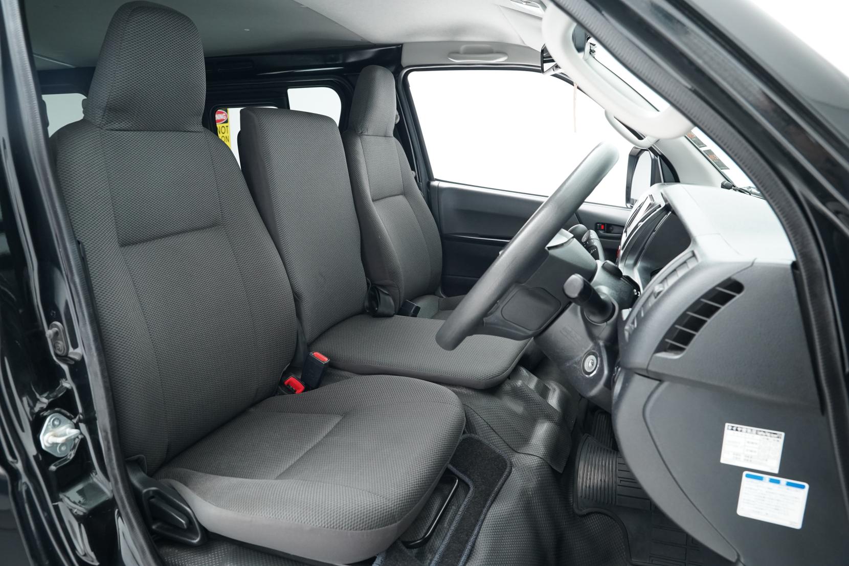 Toyota Hiace 2.8 2.8TD 5 Door GL 6 Seater