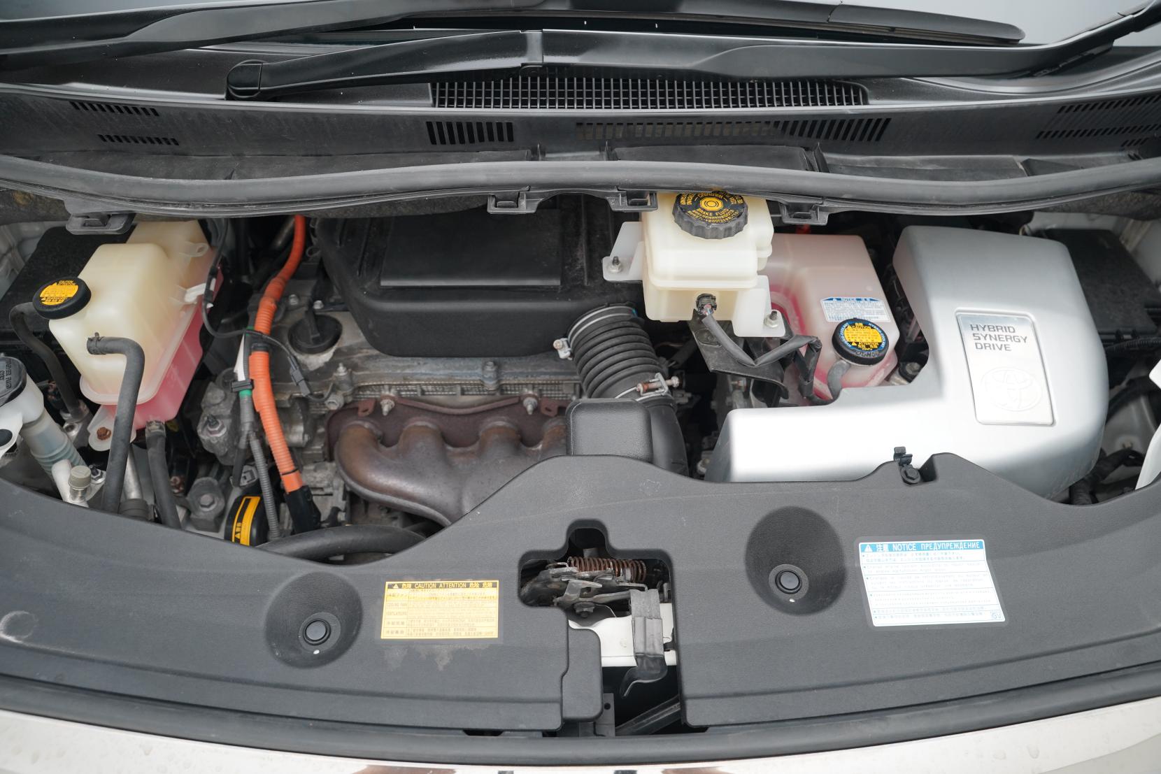 Toyota Vellfire 2.4 HYBRID ZR 4WD