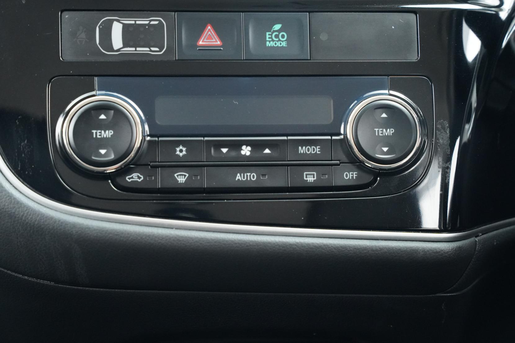 Mitsubishi Outlander 2.4 PHEV PHEV G 4WD