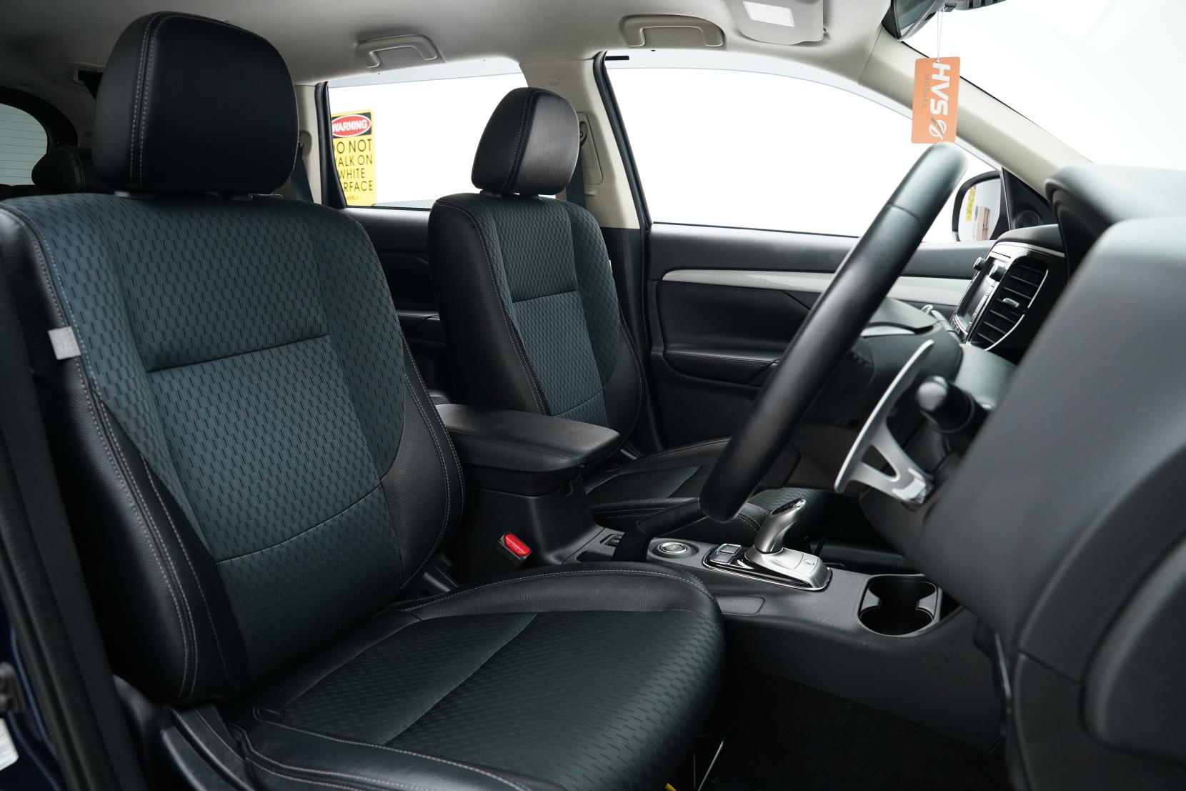 Mitsubishi Outlander 2.4 PHEV PHEV G 4WD