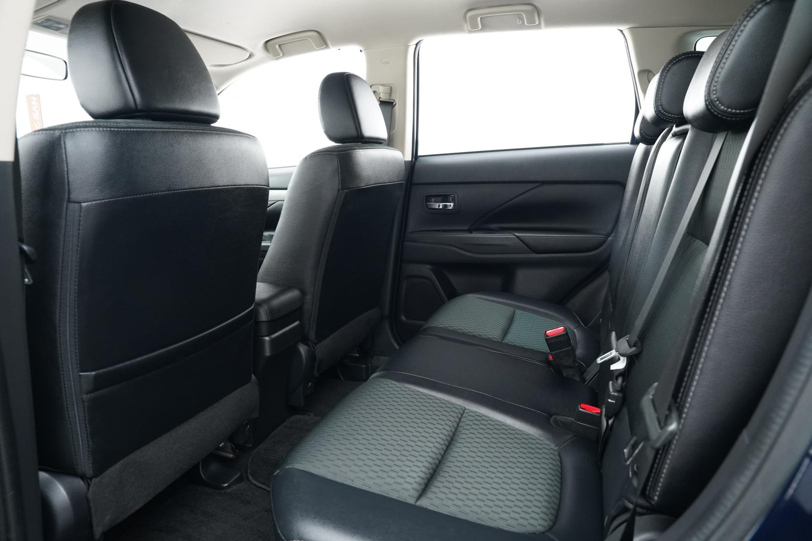 Mitsubishi Outlander 2.4 PHEV PHEV G 4WD