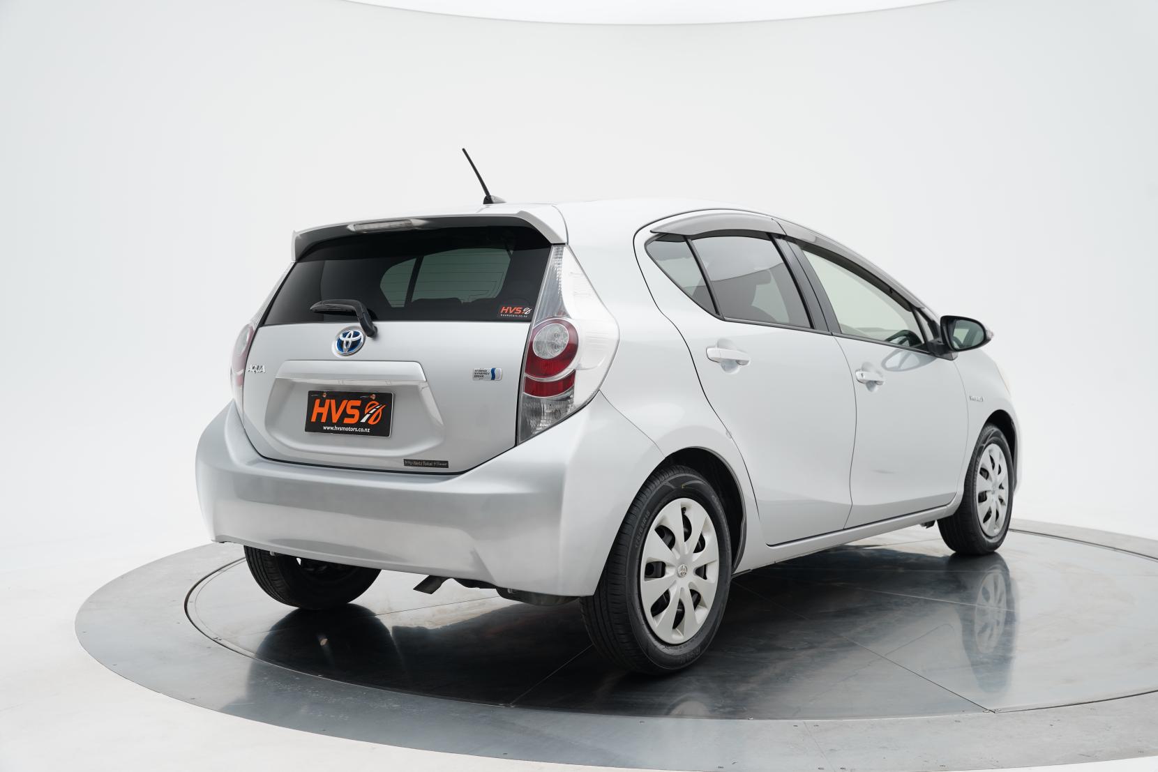 Toyota Aqua 1.5 Hybrid G Push Start