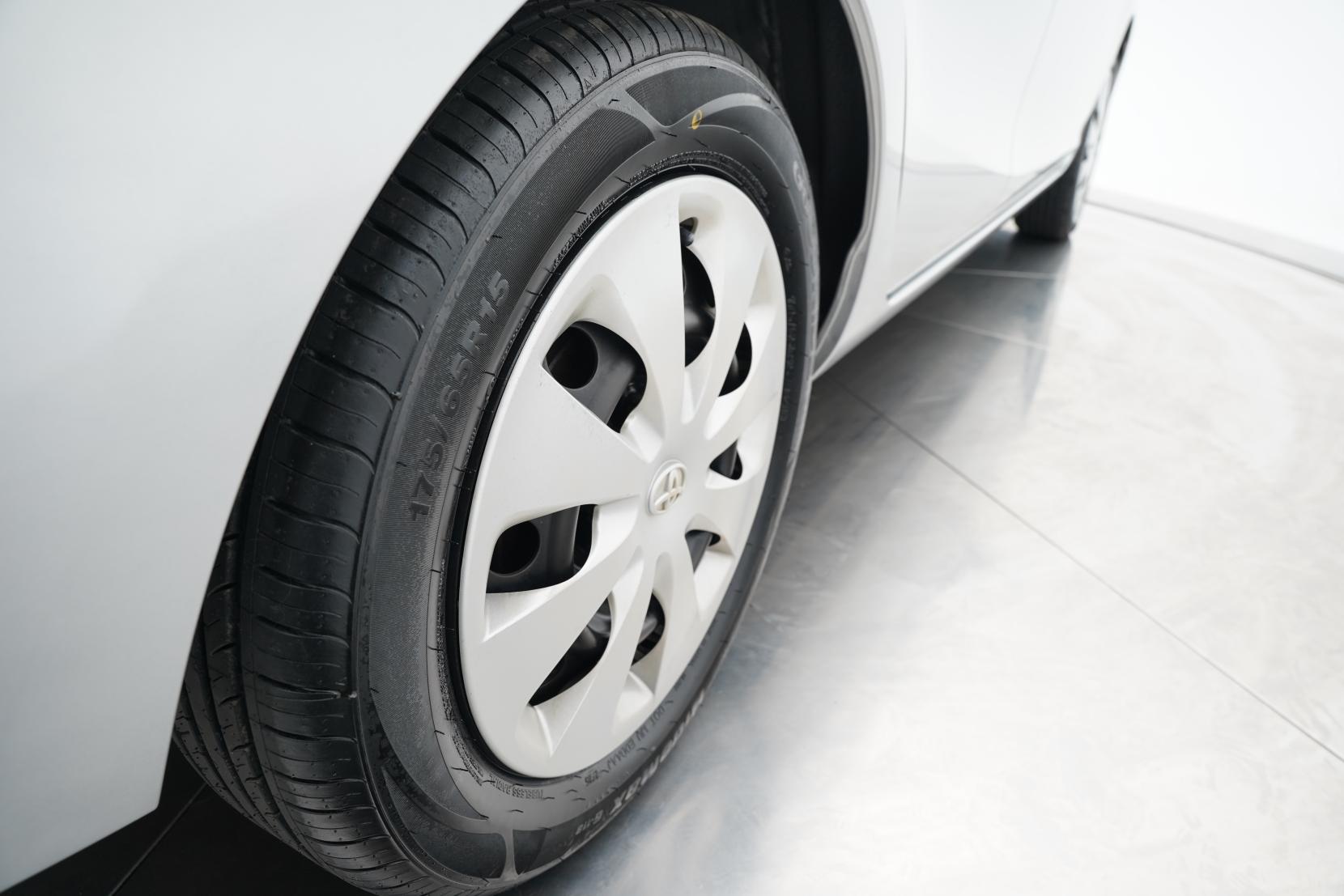 Toyota Aqua 1.5 Hybrid G Push Start