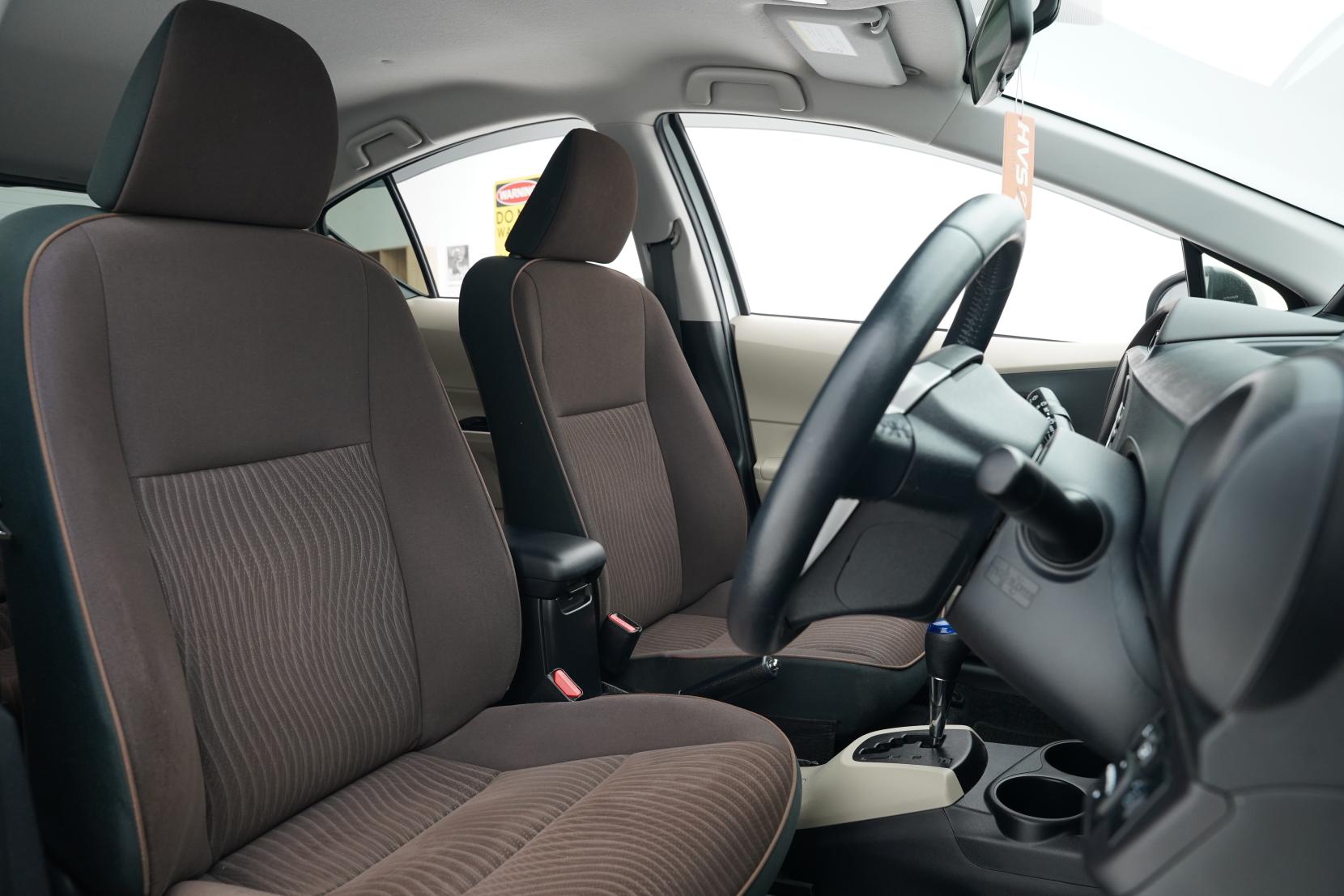 Toyota Aqua 1.5 Hybrid G Push Start