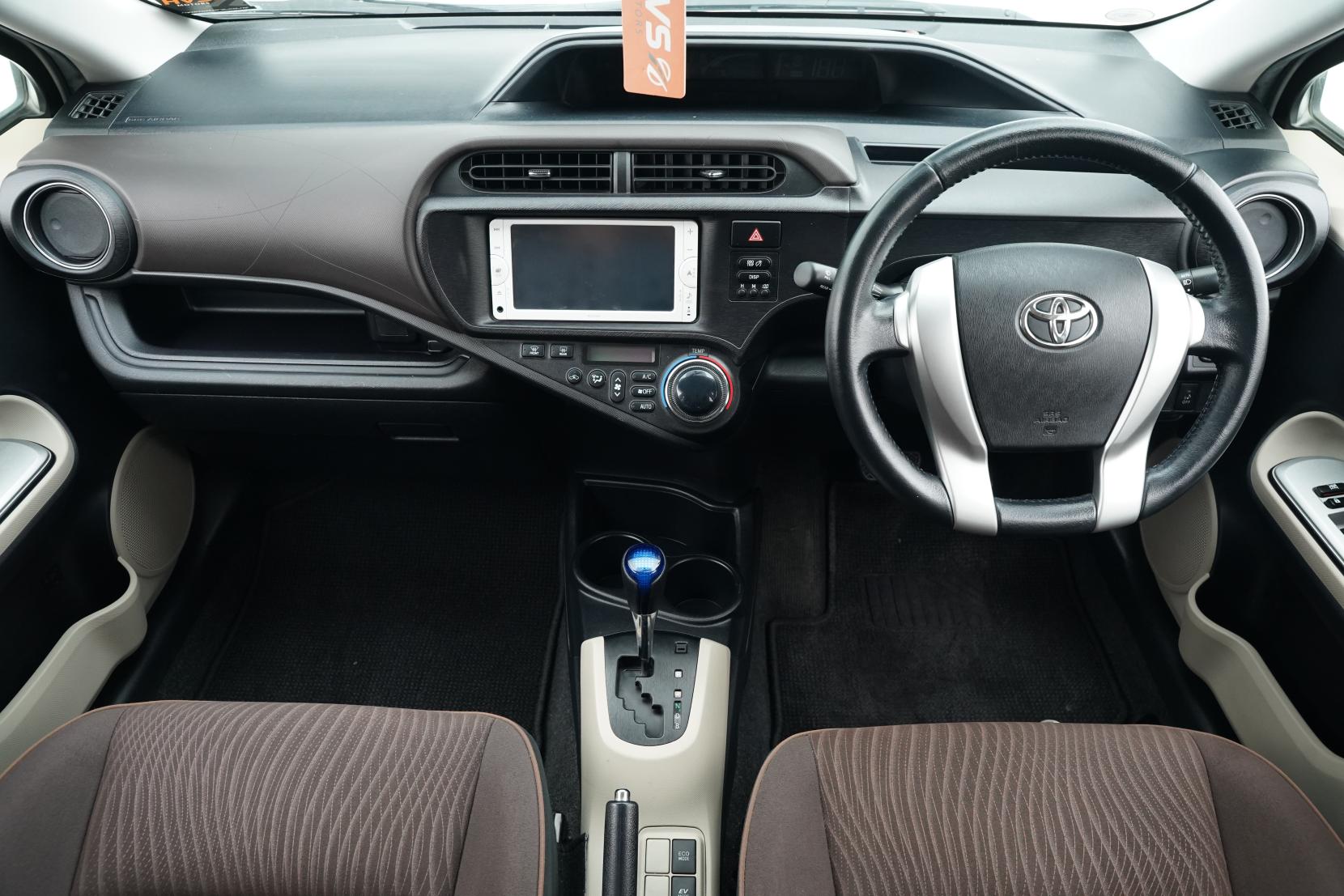 Toyota Aqua 1.5 Hybrid G Push Start