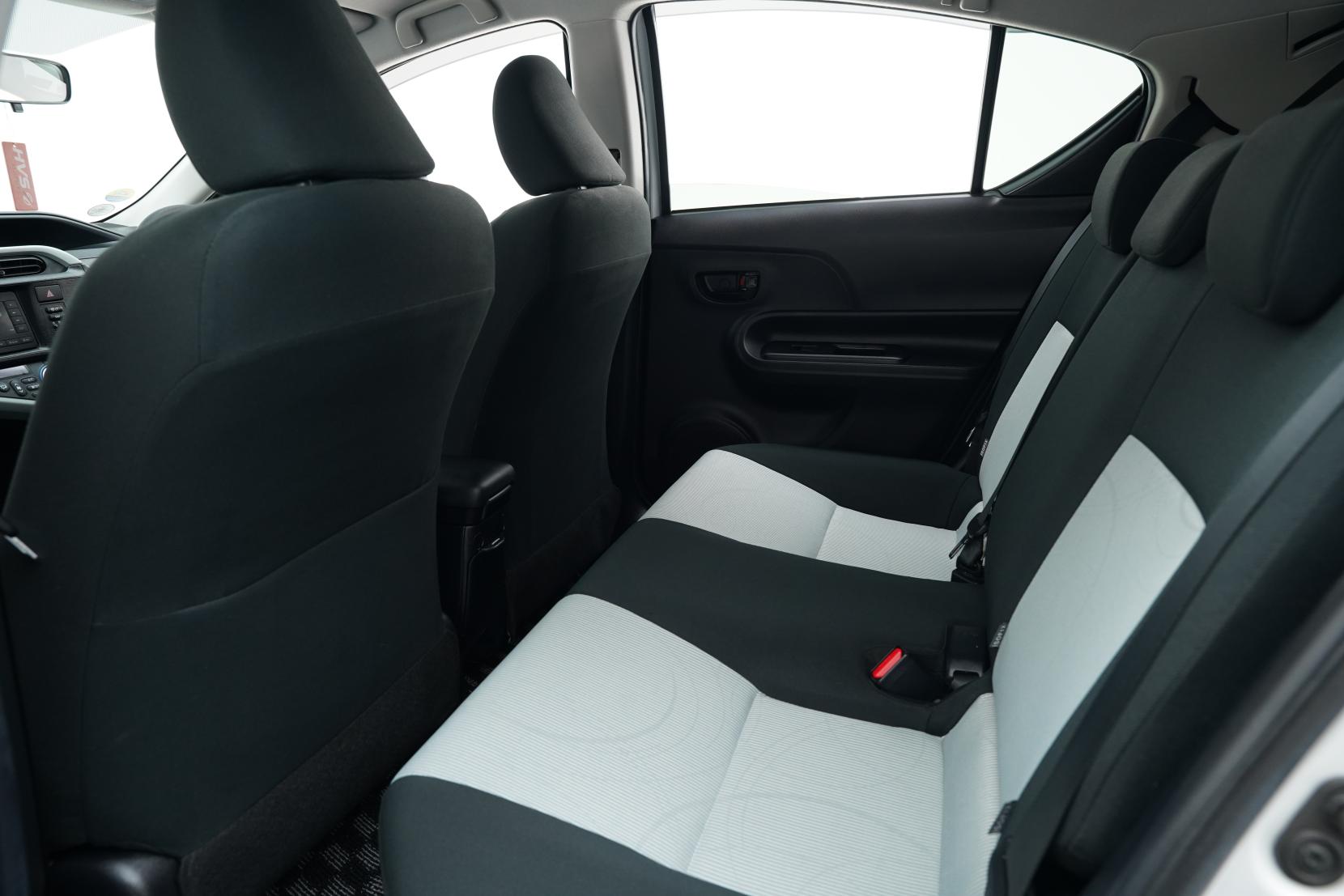 Toyota Aqua 1.5 S Push Start