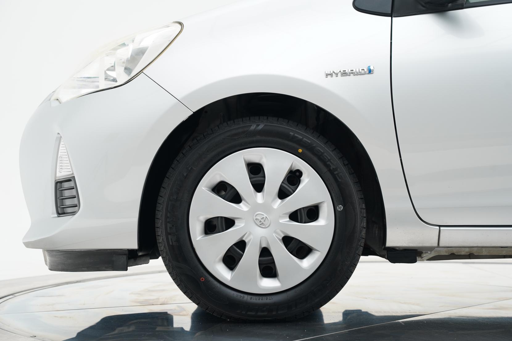 Toyota Aqua 1.5 S Push Start