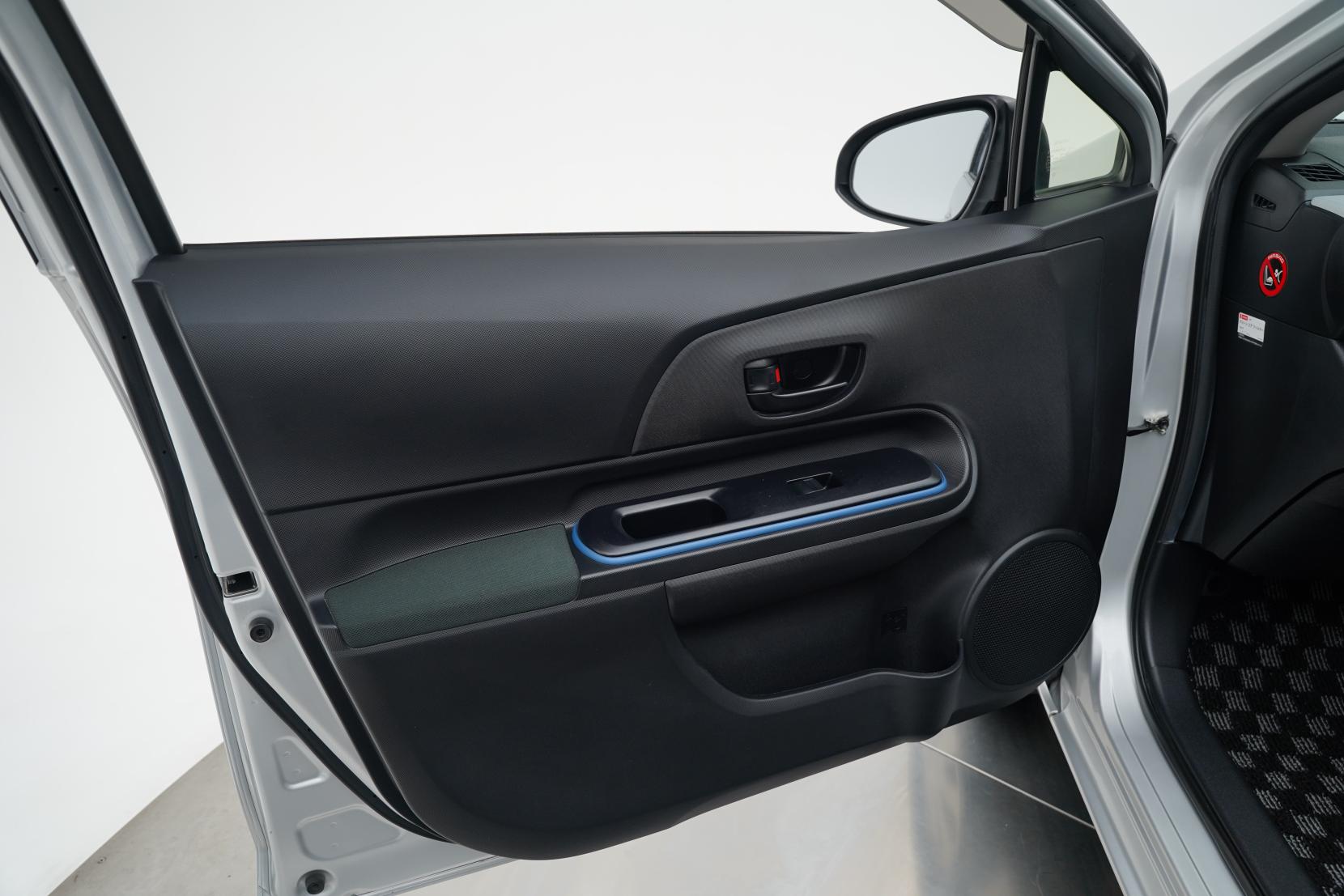 Toyota Aqua 1.5 S Push Start