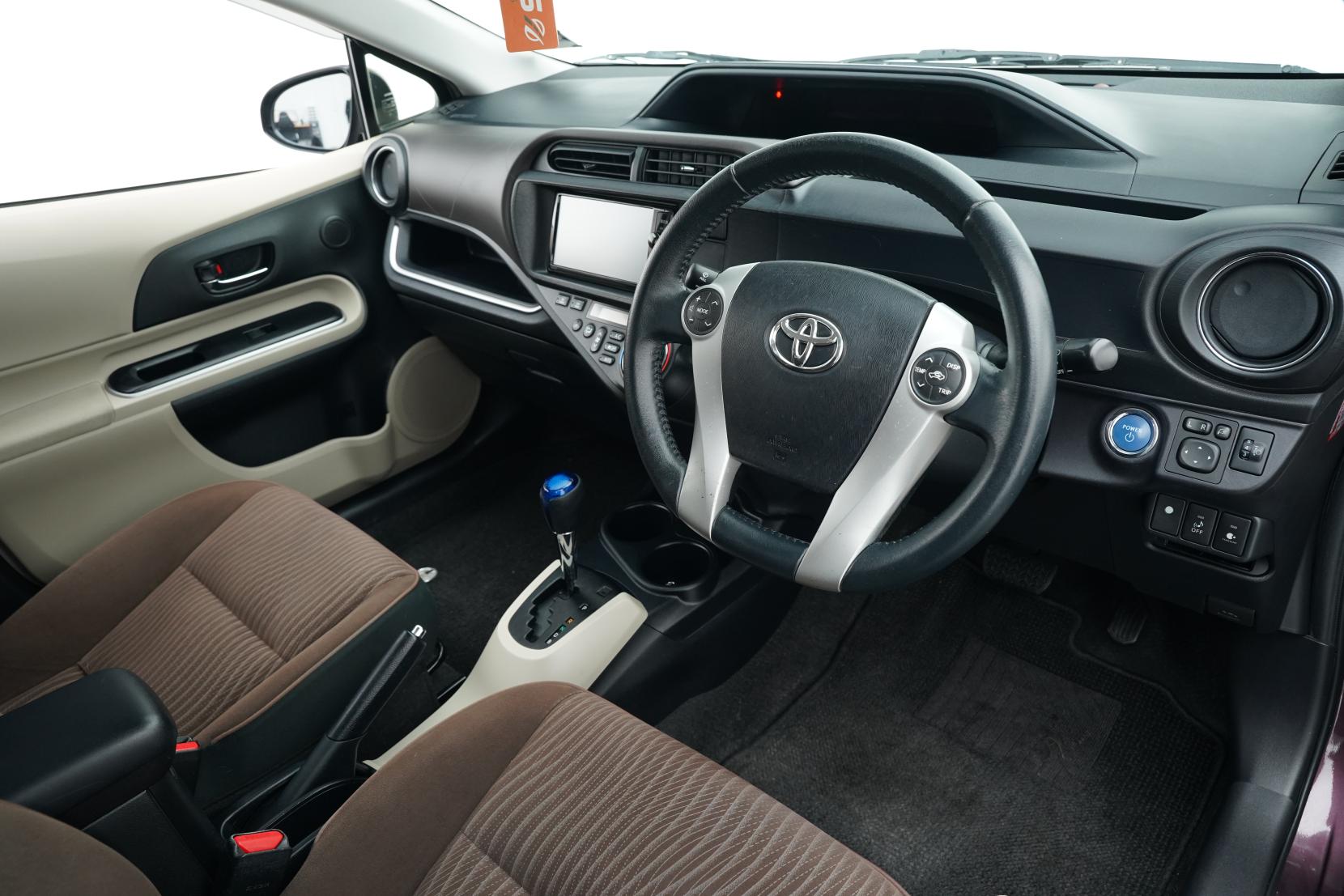 Toyota Aqua 1.5 G PUSH START