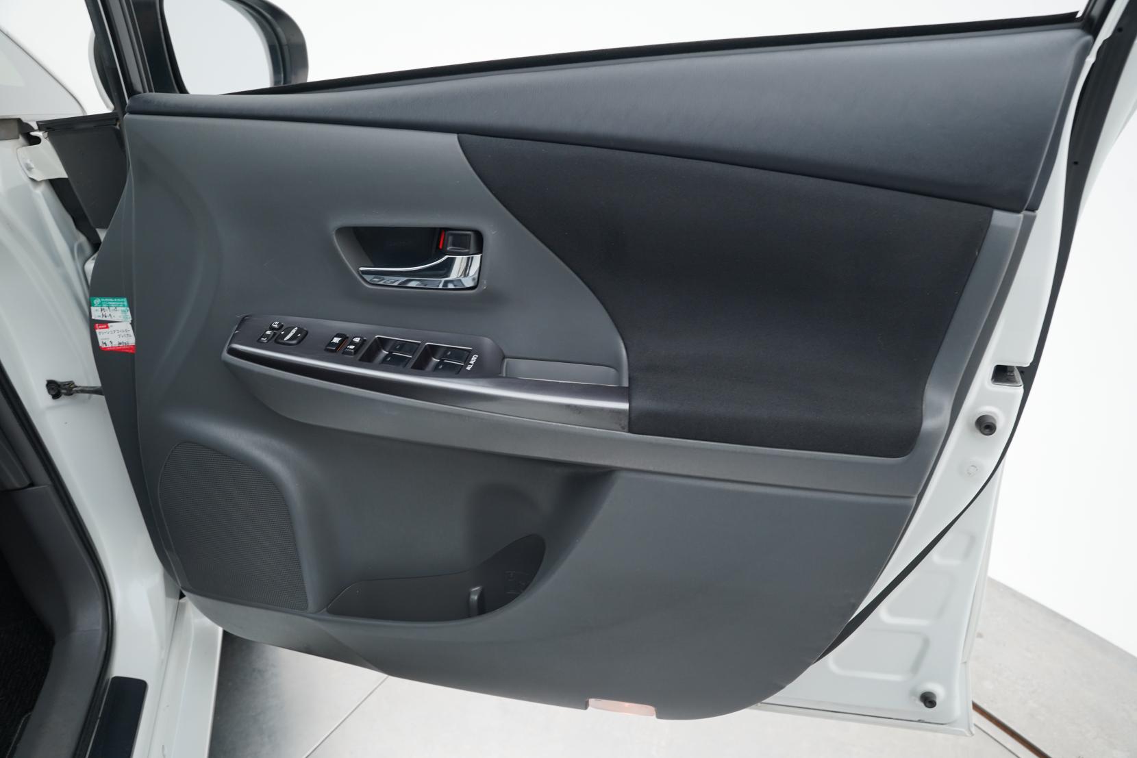 Toyota Prius 1.8 Alpha S 5 Seater