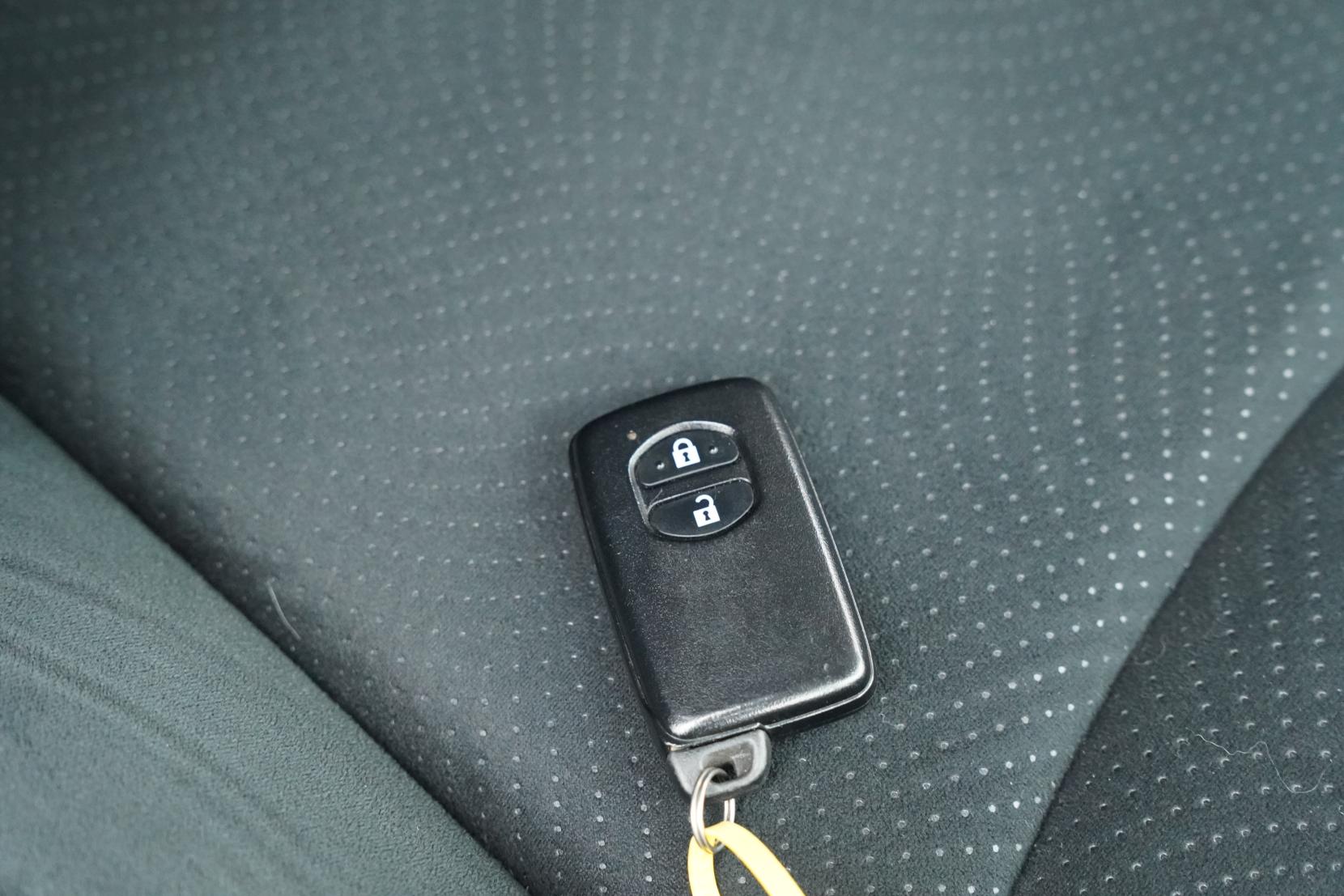 Toyota Prius 1.8 Alpha S 5 Seater