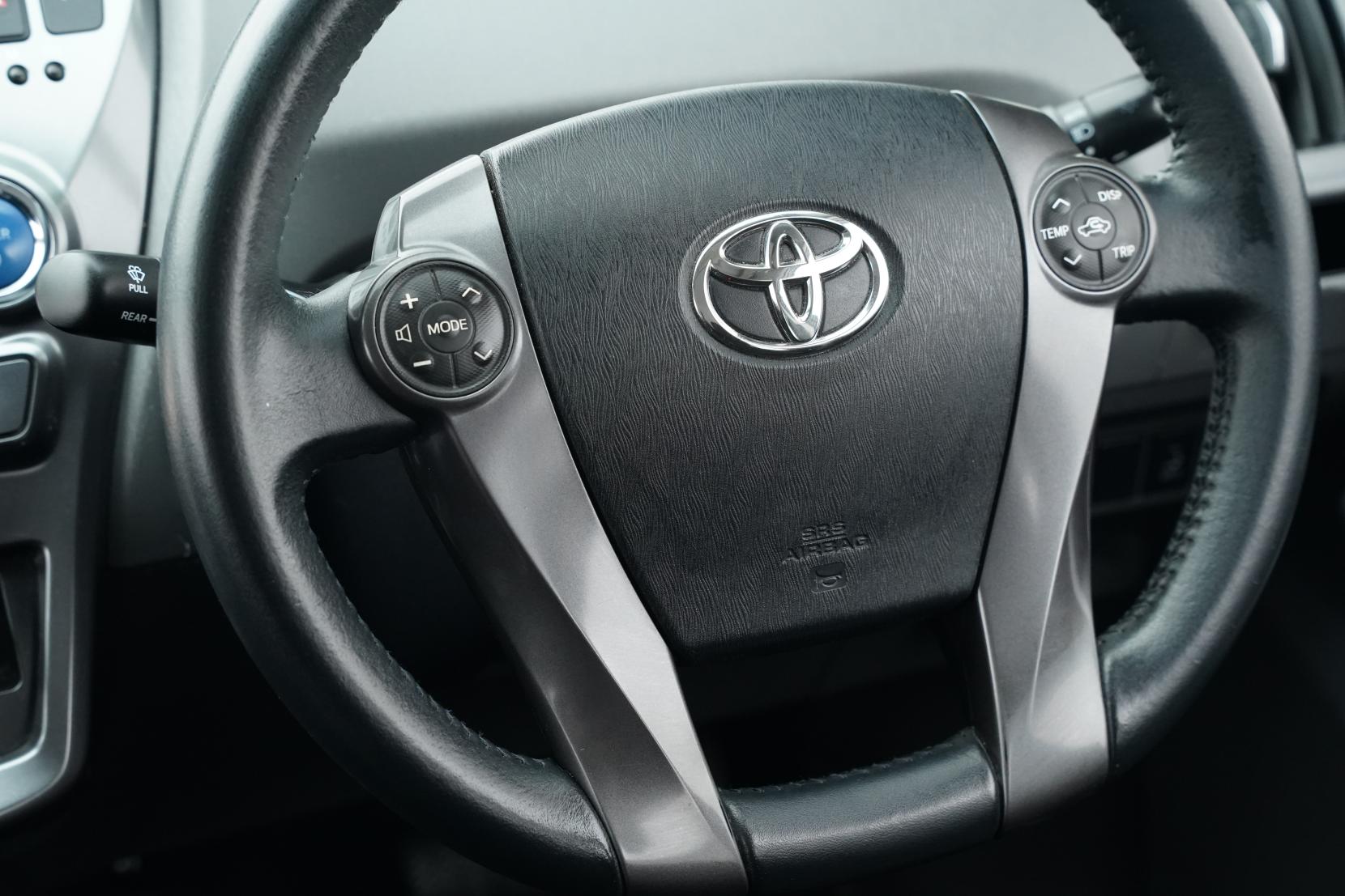 Toyota Prius 1.8 Alpha S 5 Seater