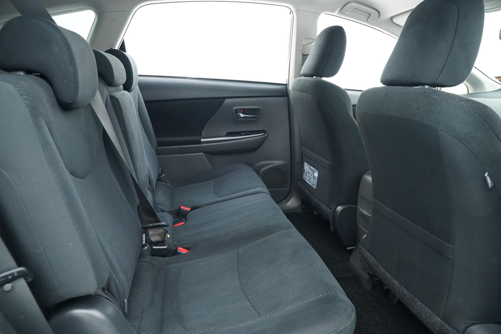 Toyota Prius 1.8 Alpha S 5 Seater