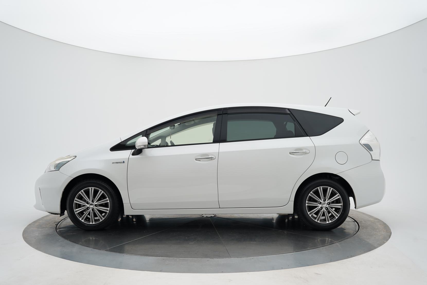 Toyota Prius 1.8 Alpha S 5 Seater