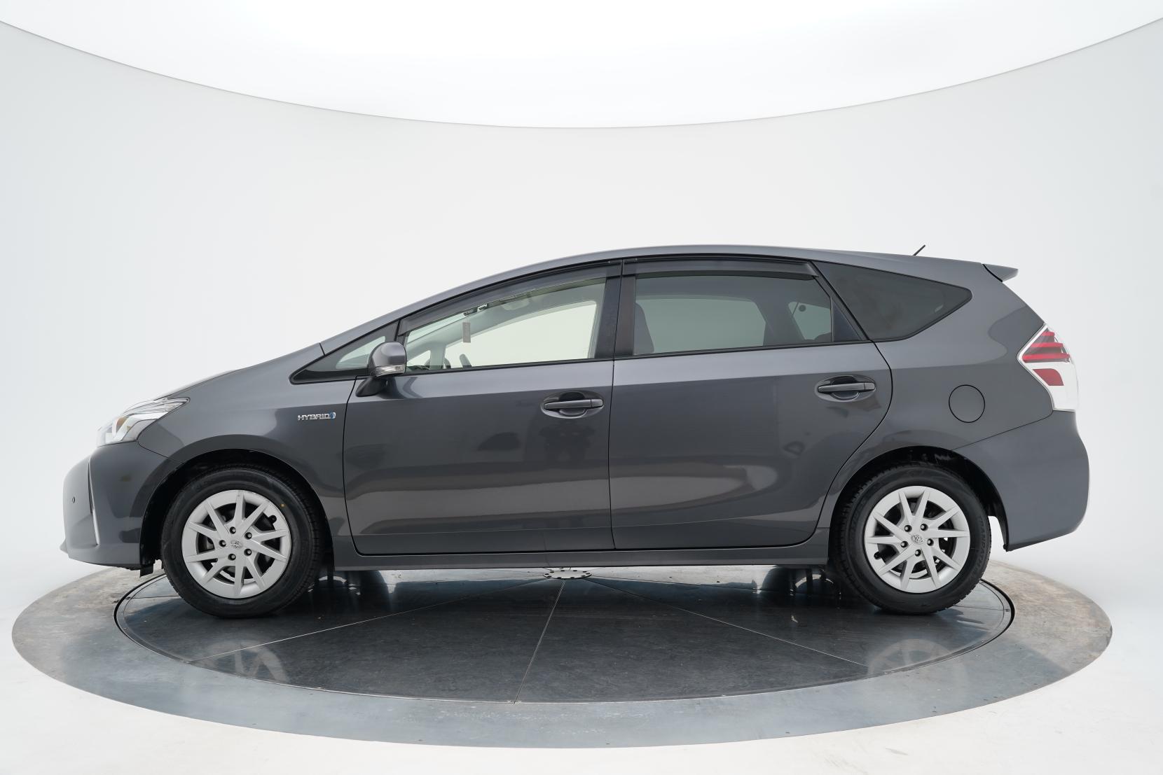 Toyota Prius 1.8 Alpha S 5 Seater