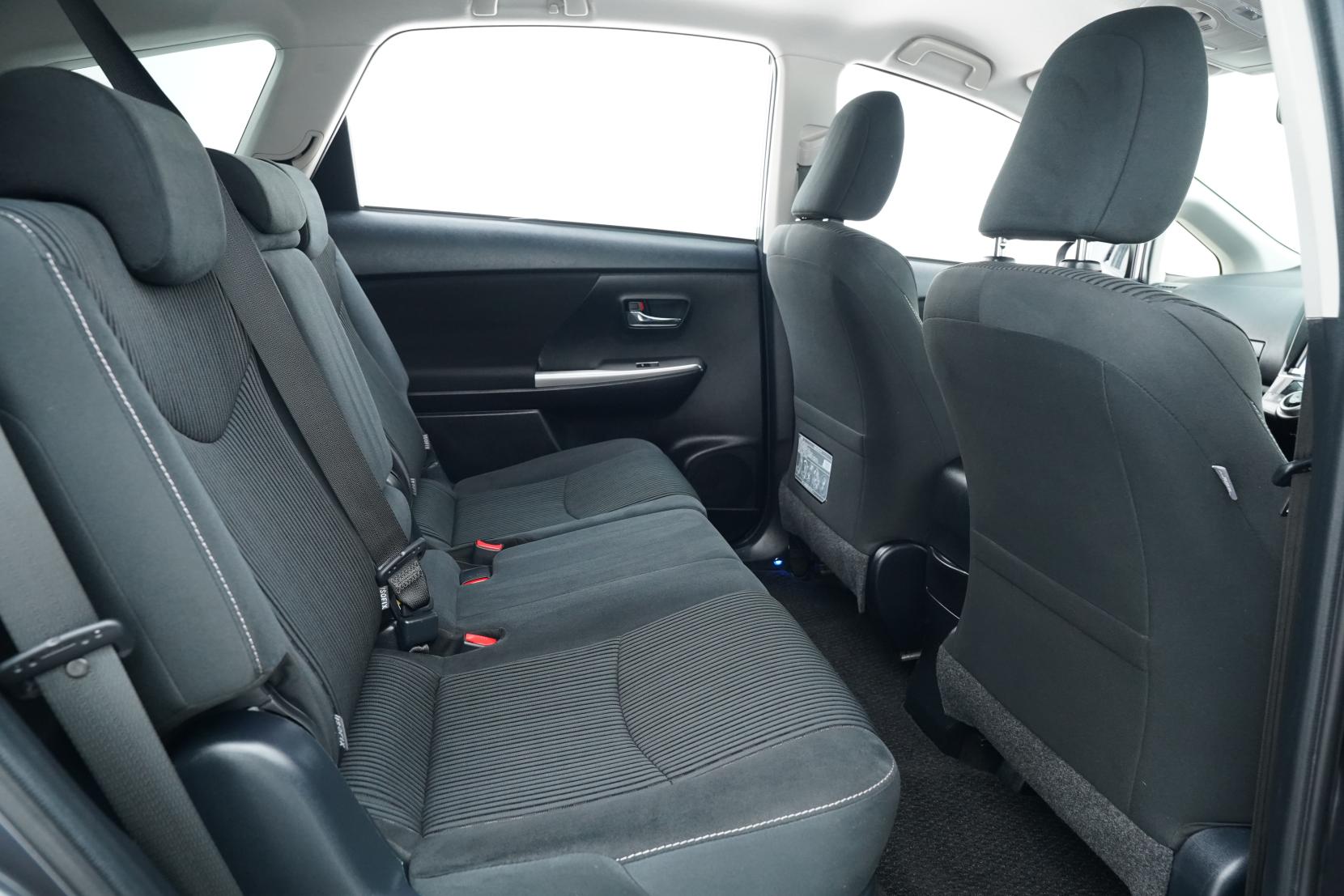 Toyota Prius 1.8 Alpha S 5 Seater