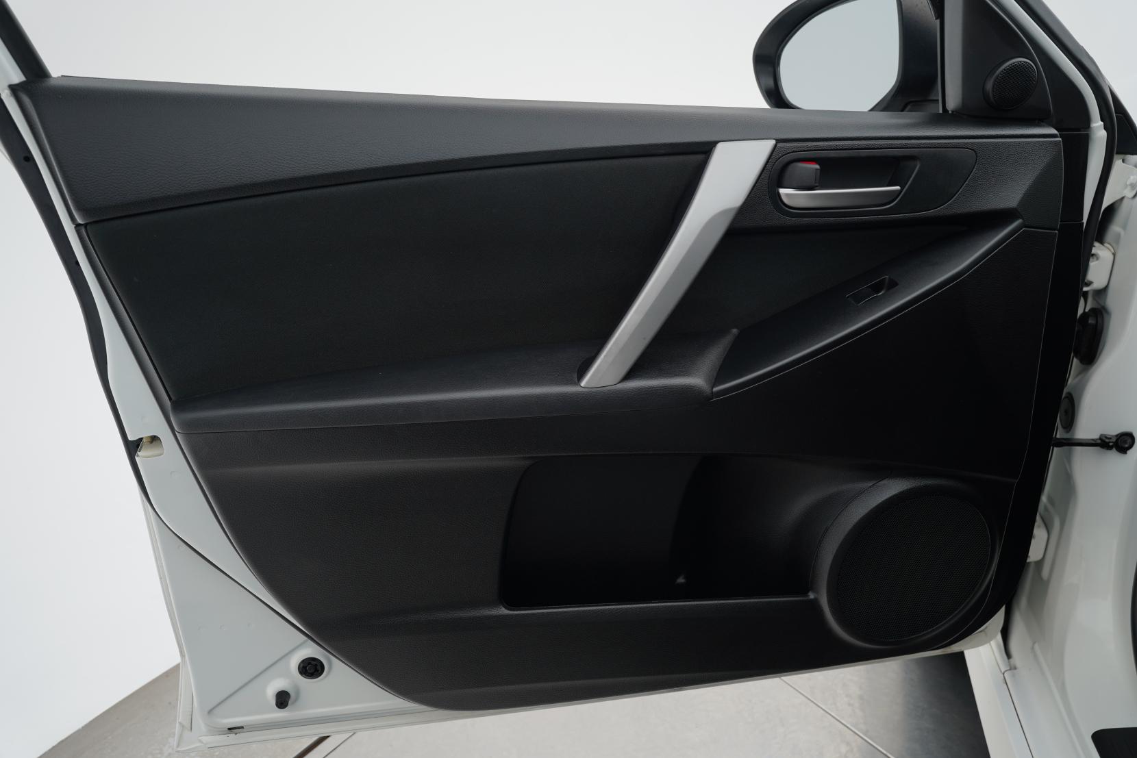 Mazda Axela 2.0 20E SKYACTIV