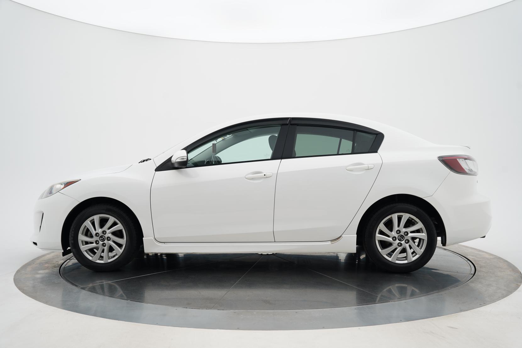 Mazda Axela 2.0 20E SKYACTIV