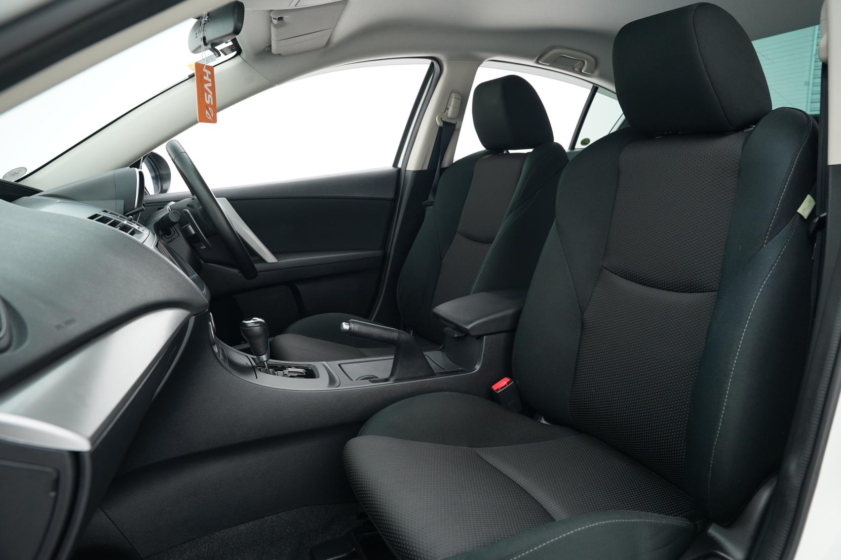 Mazda Axela 2.0 20E SKYACTIV