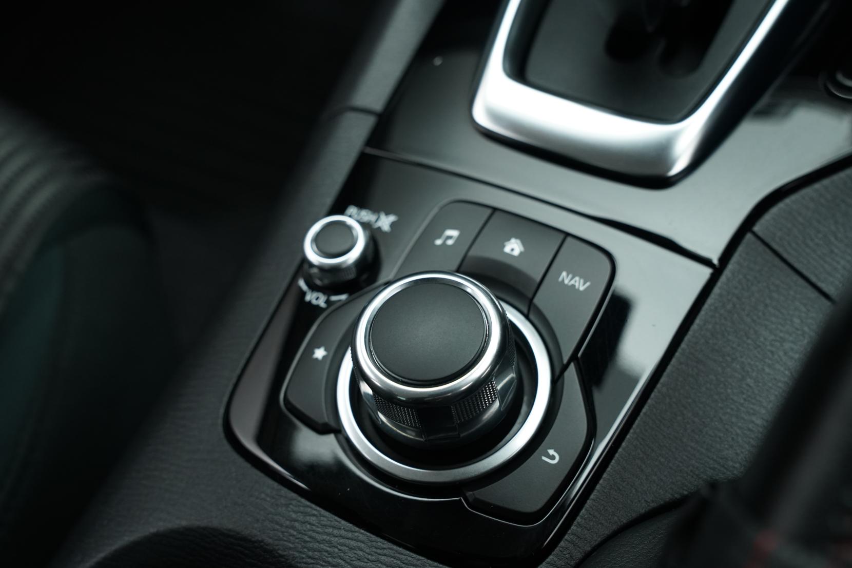 Mazda Axela 2.0 Hybrid S