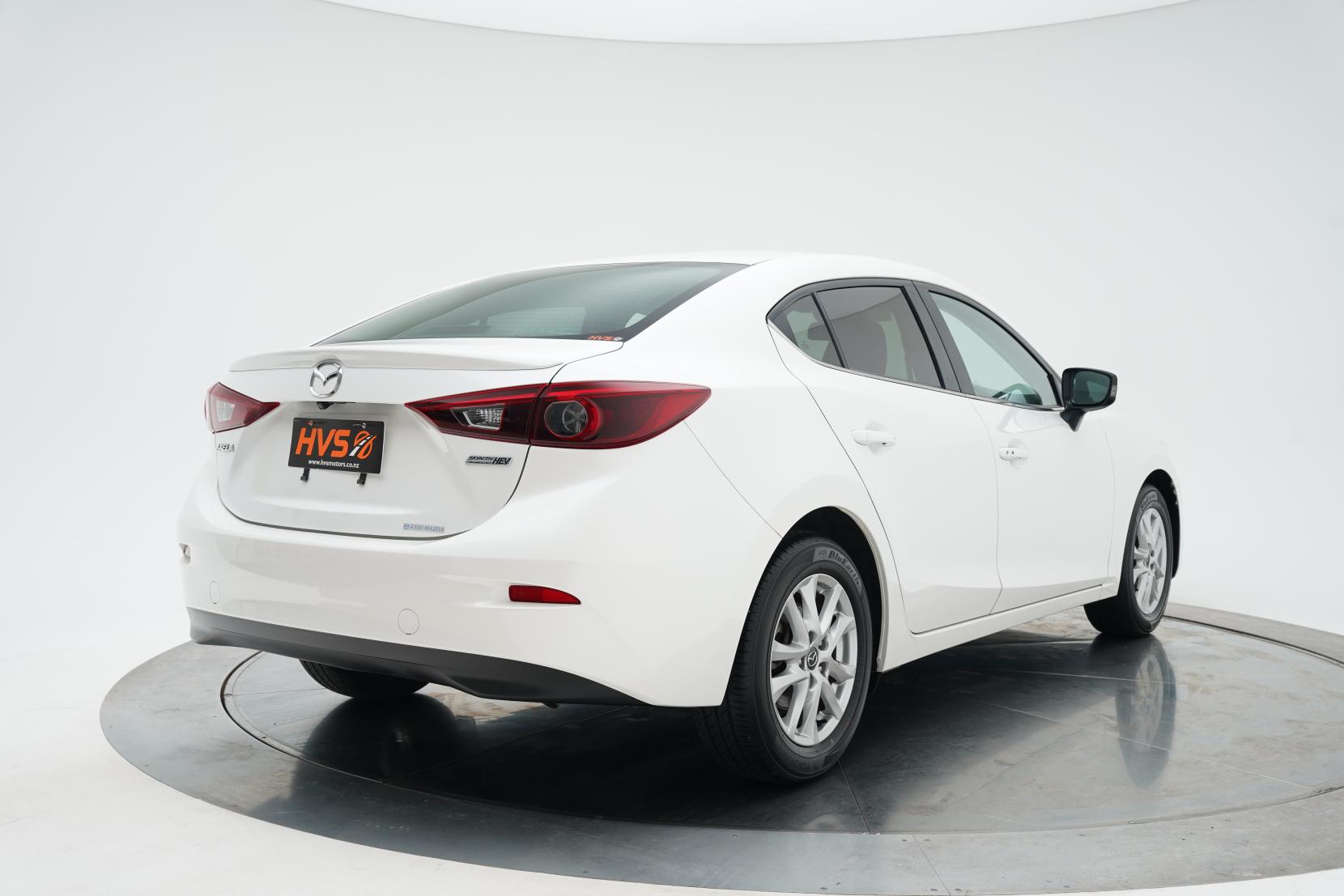 Mazda Axela 2.0 Hybrid S