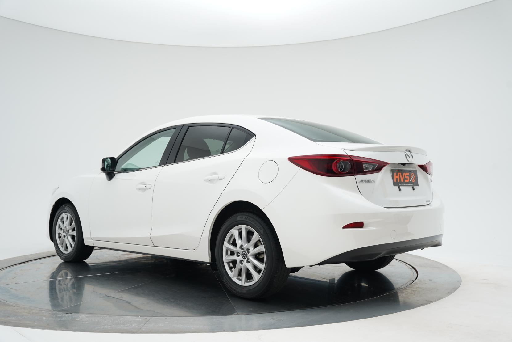 Mazda Axela 2.0 Hybrid S