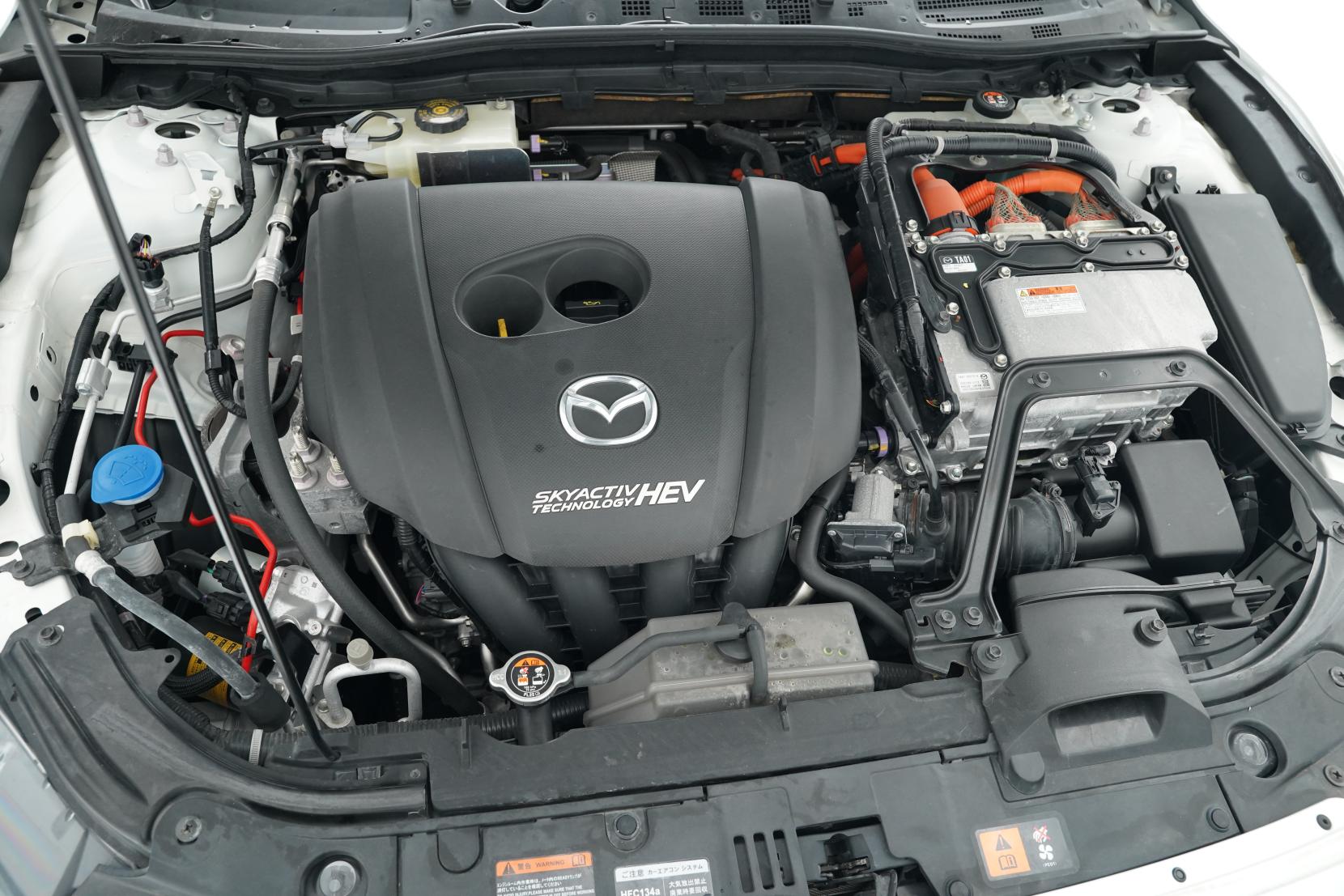Mazda Axela 2.0 Hybrid S