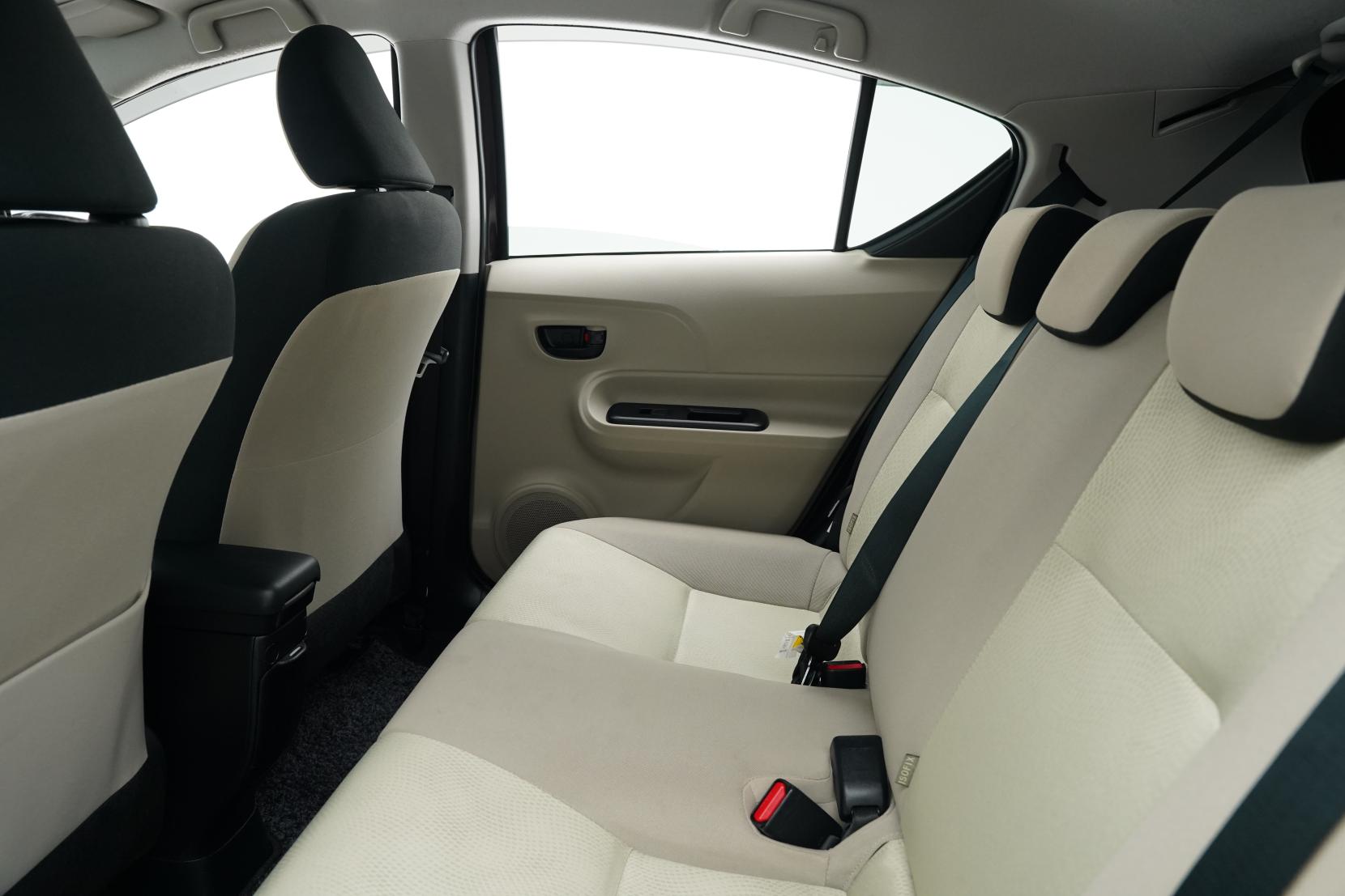 Toyota Aqua 1.5 S Push Start