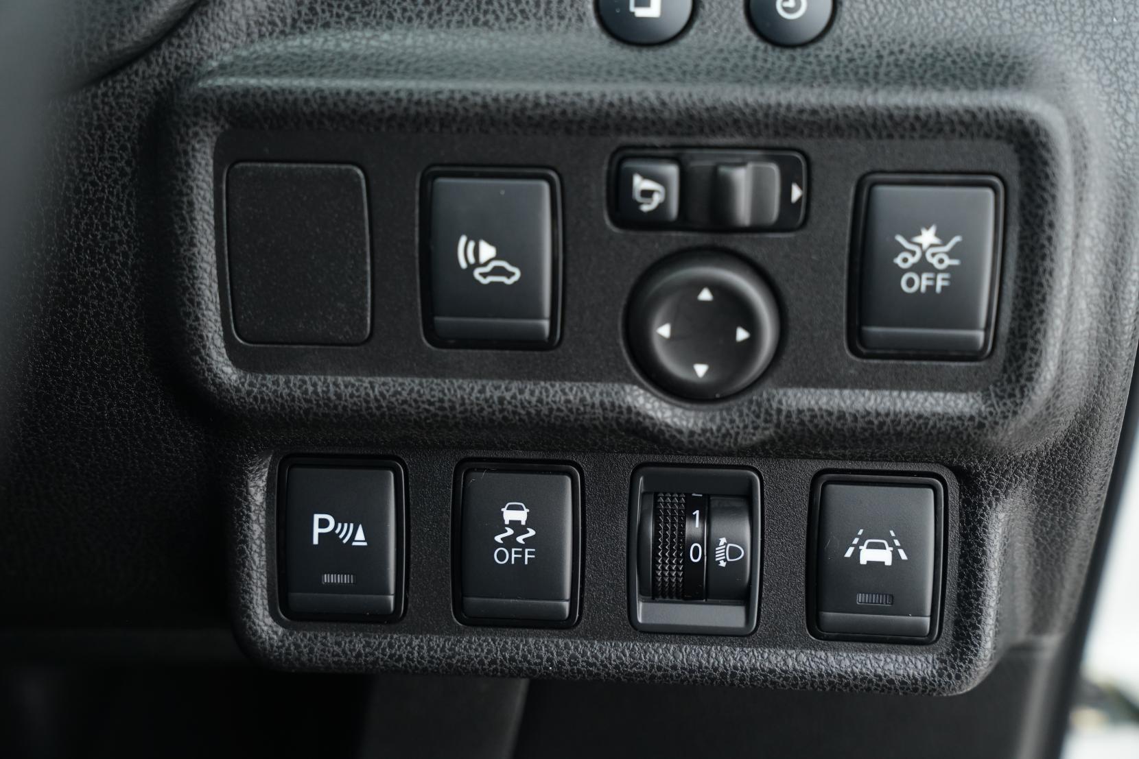 Nissan Note (2004–present) E-power Hybrid B