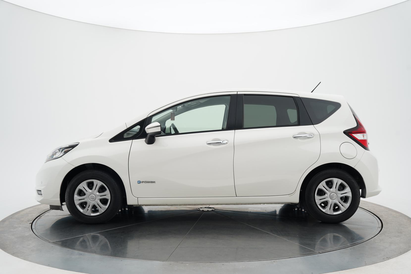 Nissan Note (2004–present) E-power Hybrid B