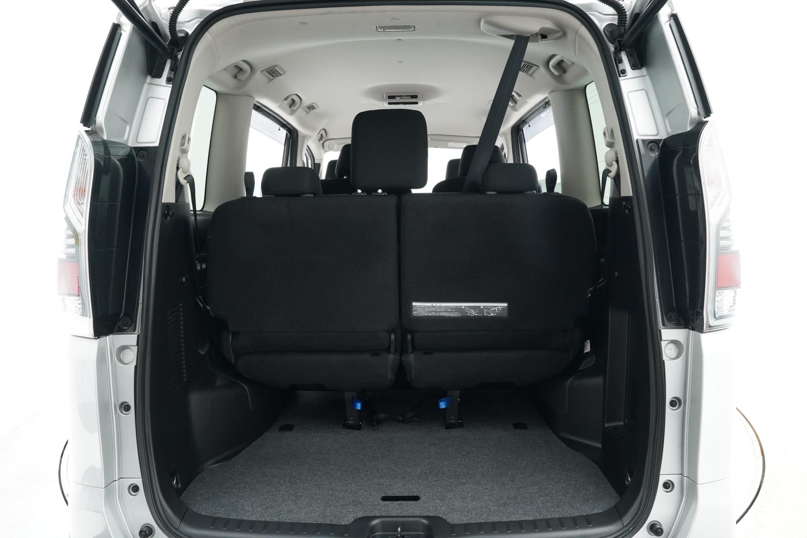 Nissan Serena (1991 – present) 1.2 E-Power Hybrid X