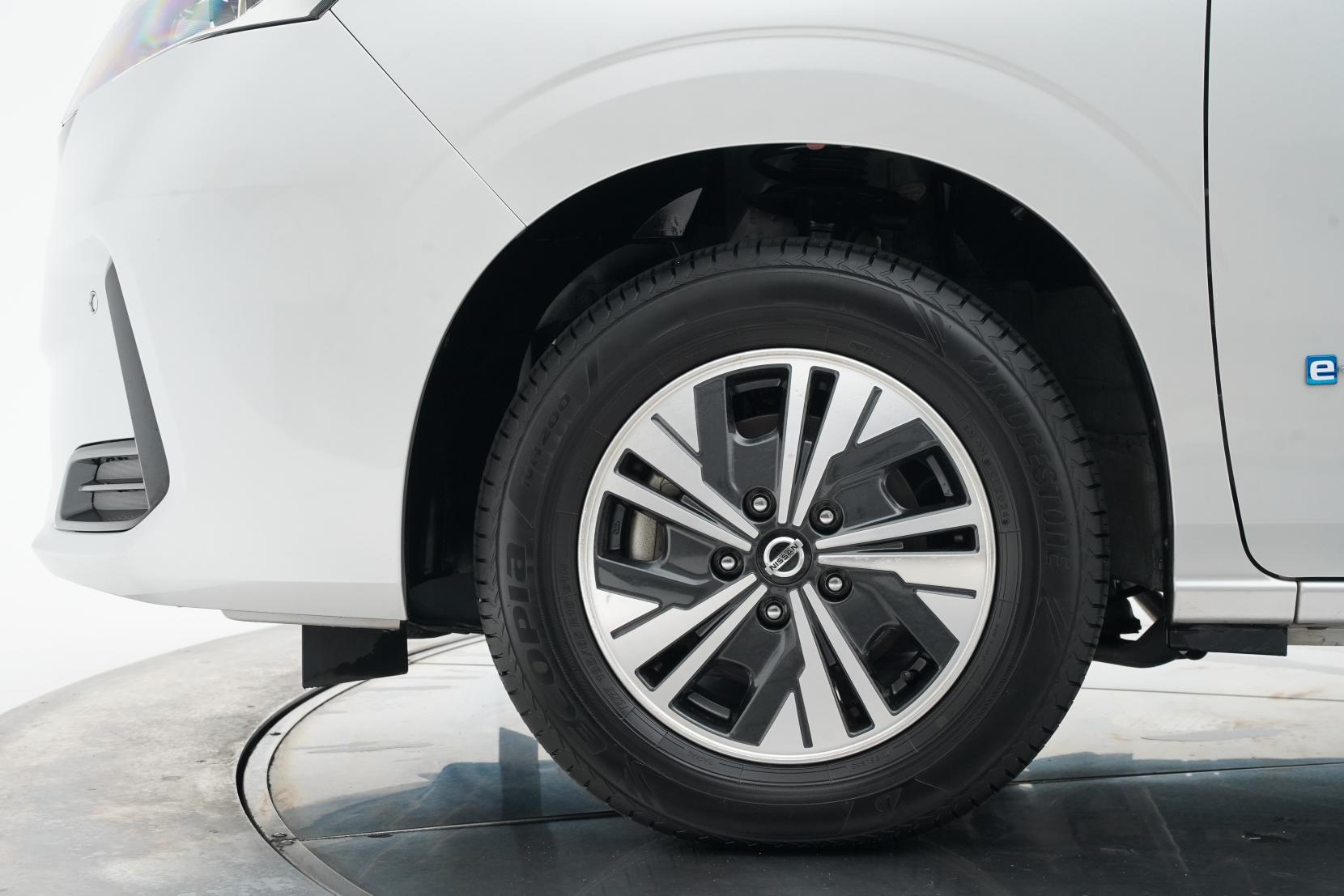 Nissan Serena (1991 – present) 1.2 E-Power Hybrid X