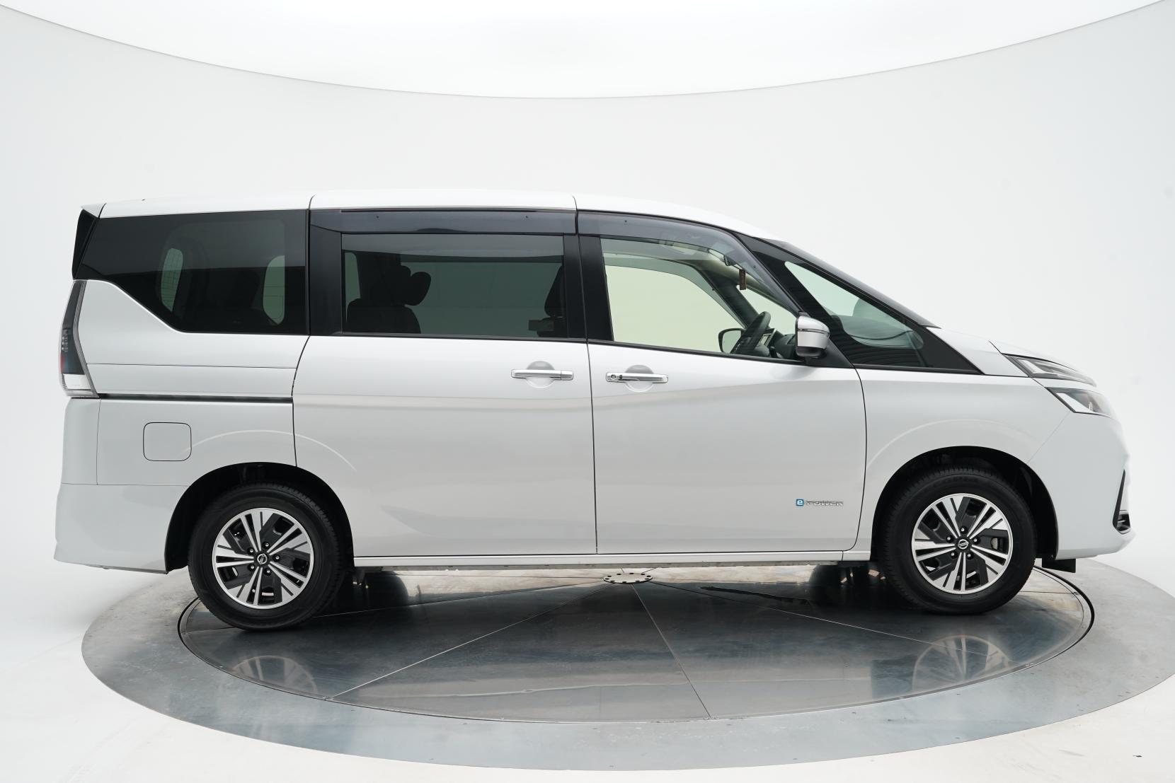 Nissan Serena (1991 – present) 1.2 E-Power Hybrid X