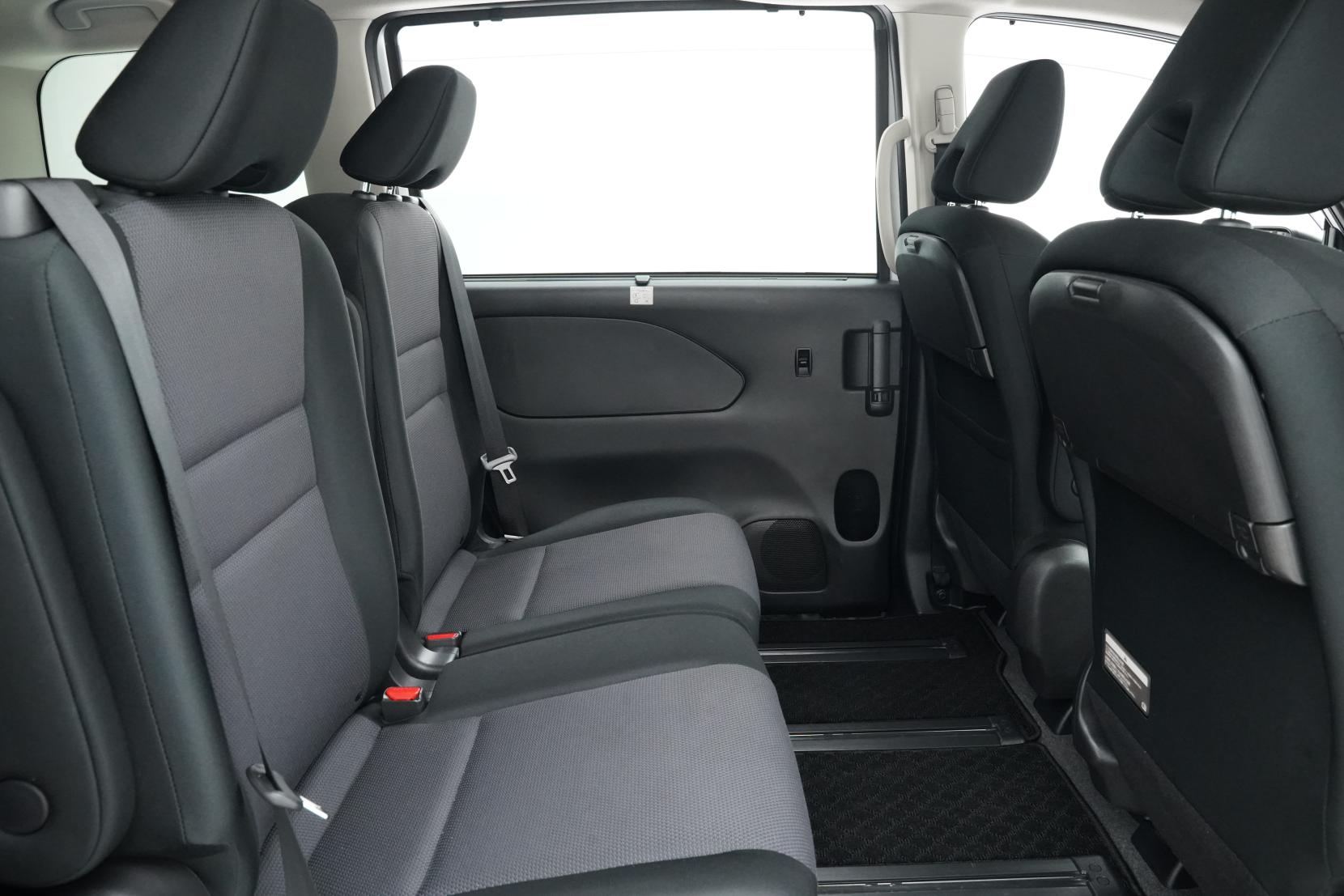 Nissan Serena (1991 – present) 1.2 E-Power Hybrid X