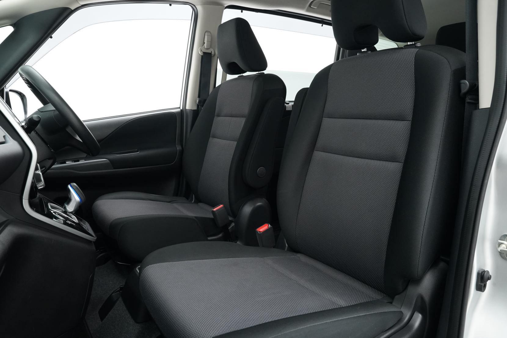 Nissan Serena (1991 – present) 1.2 E-Power Hybrid X