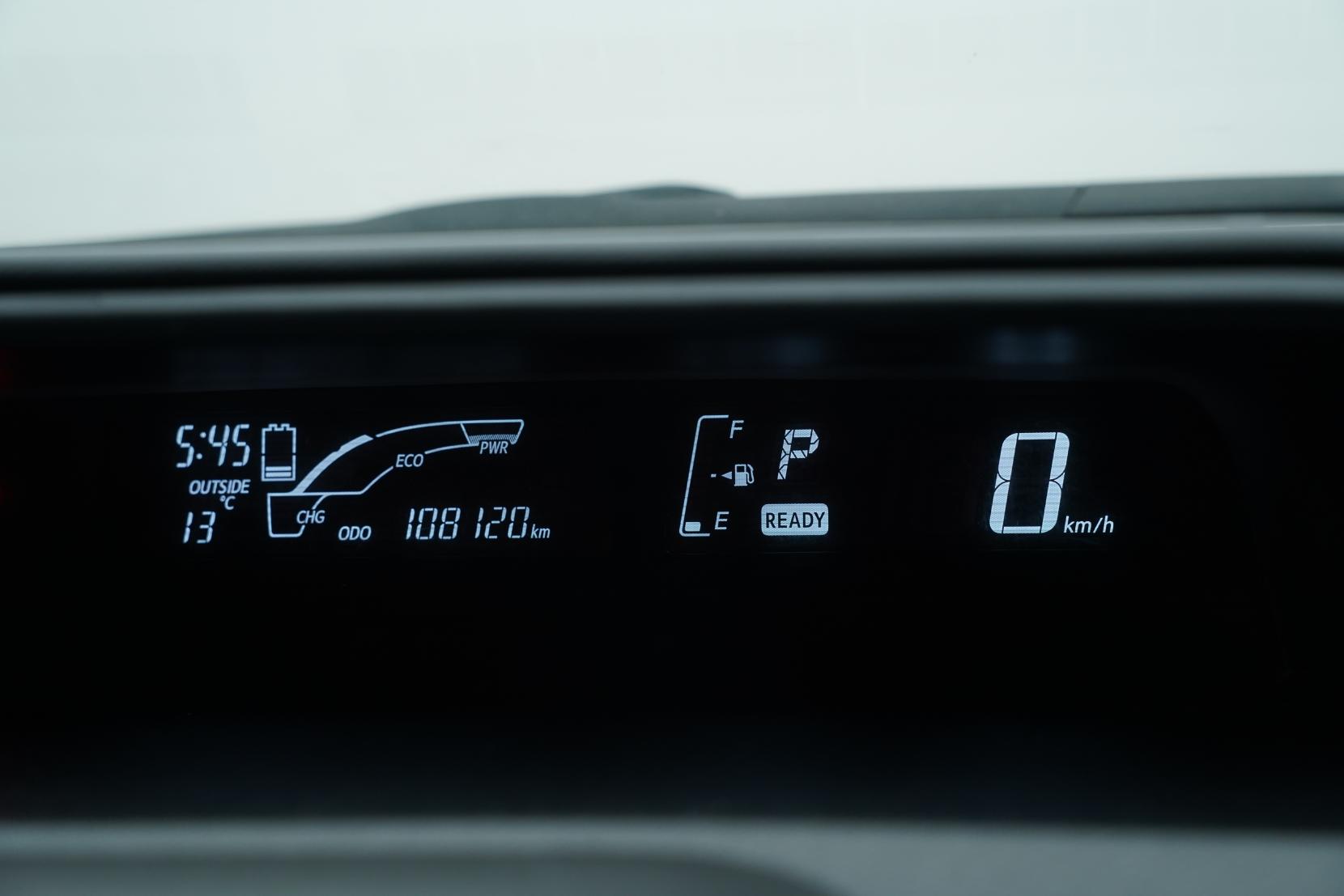 Toyota Aqua 1.5 Hybrid L