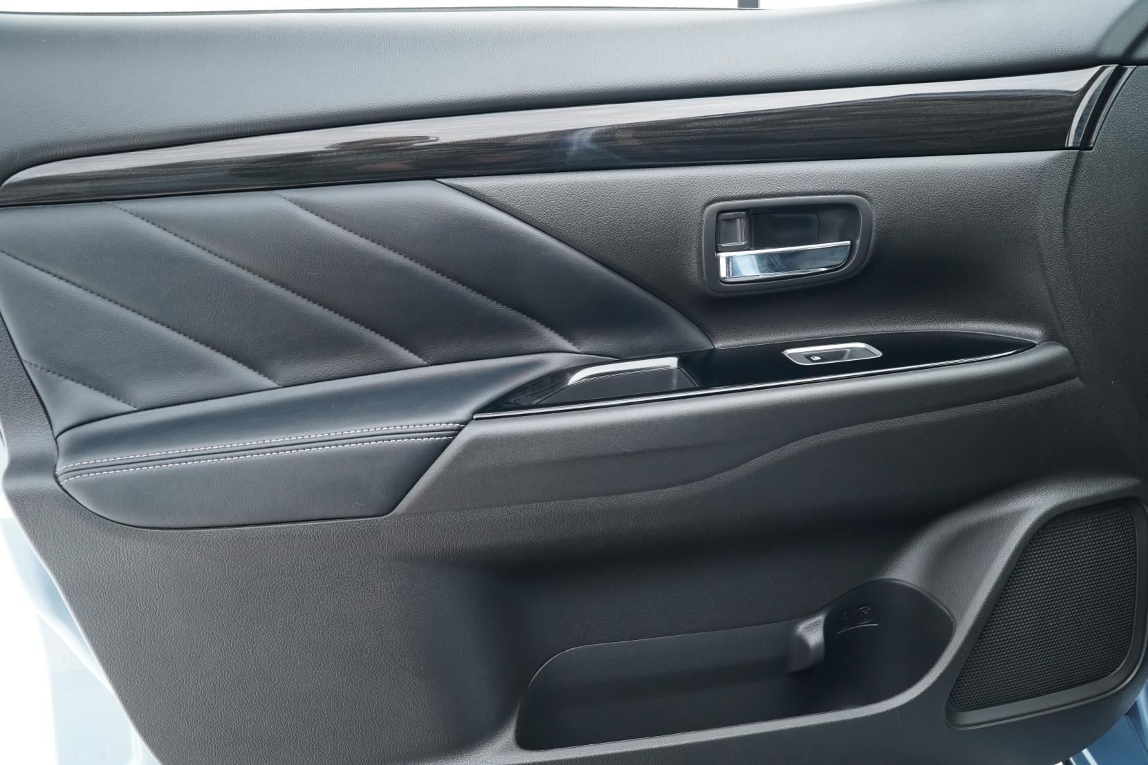 Mitsubishi Outlander 2.0 PHEV 4WD G